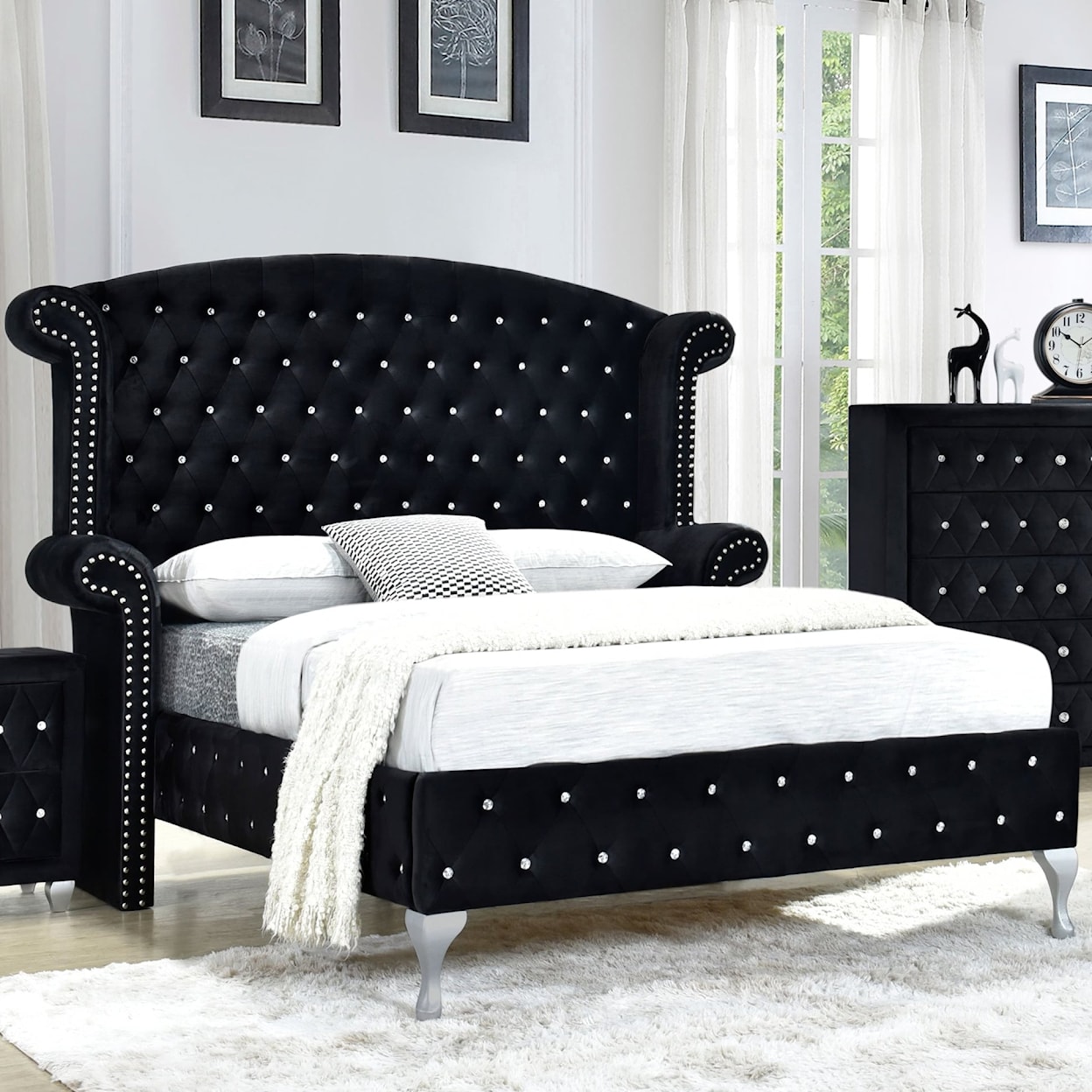 Titanic Furniture Black Panther BLACK PANTHER II KING BED |