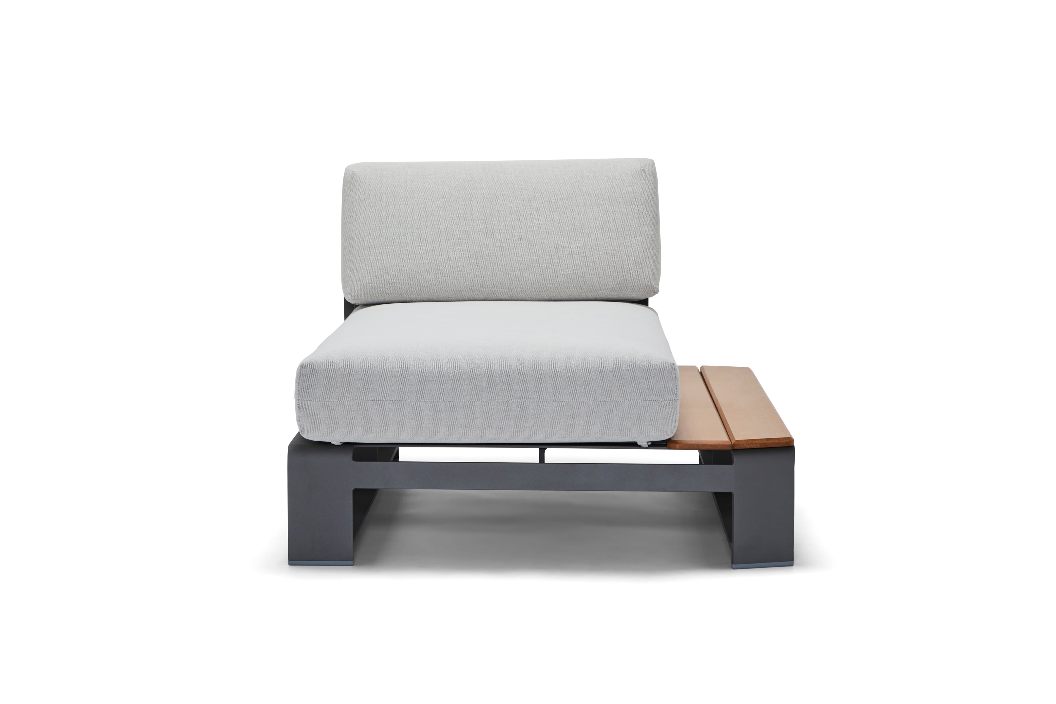 Woodard Gather RHF Chaise w/NexTeak Accent