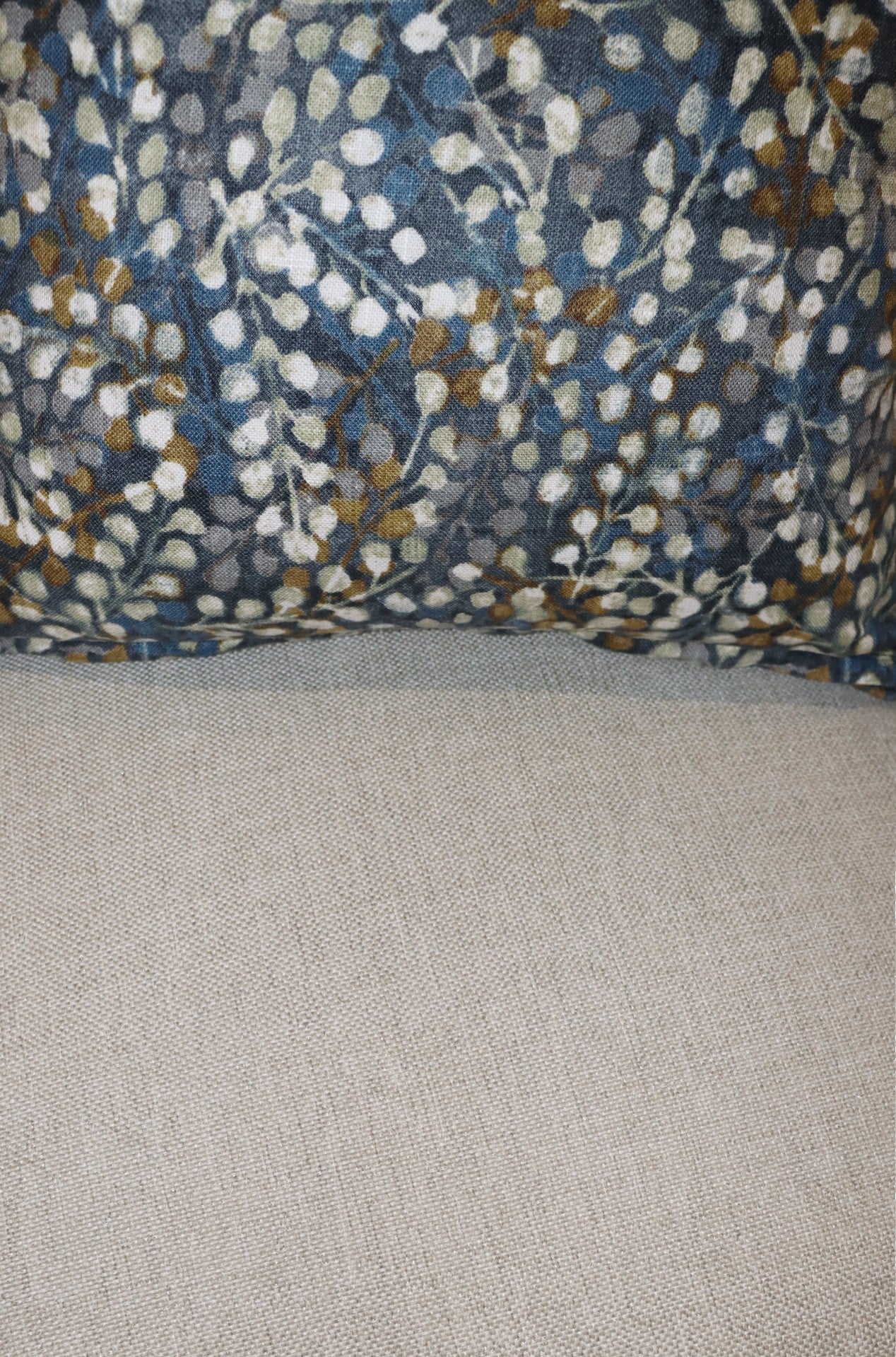 Customizable Sofa with Scoop Arm &amp; Box Backs