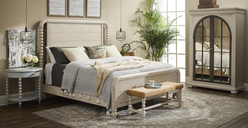 Queen Panel Post Bed