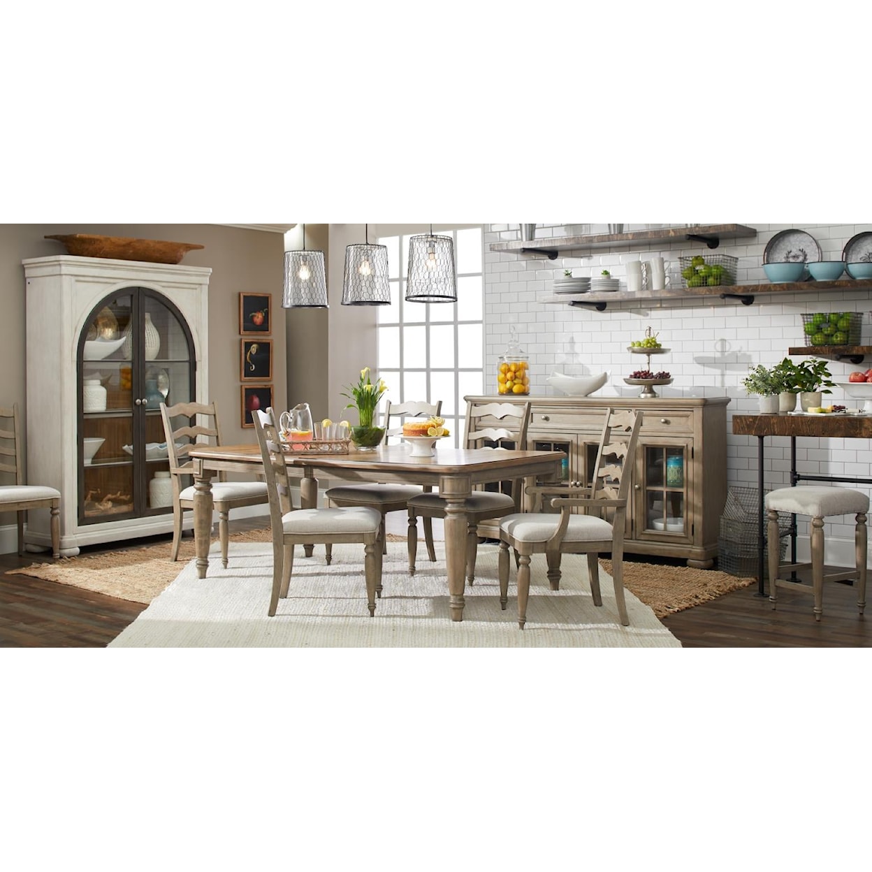 Trisha Yearwood Home Collection by Legacy Classic Nashville Round Dining Table