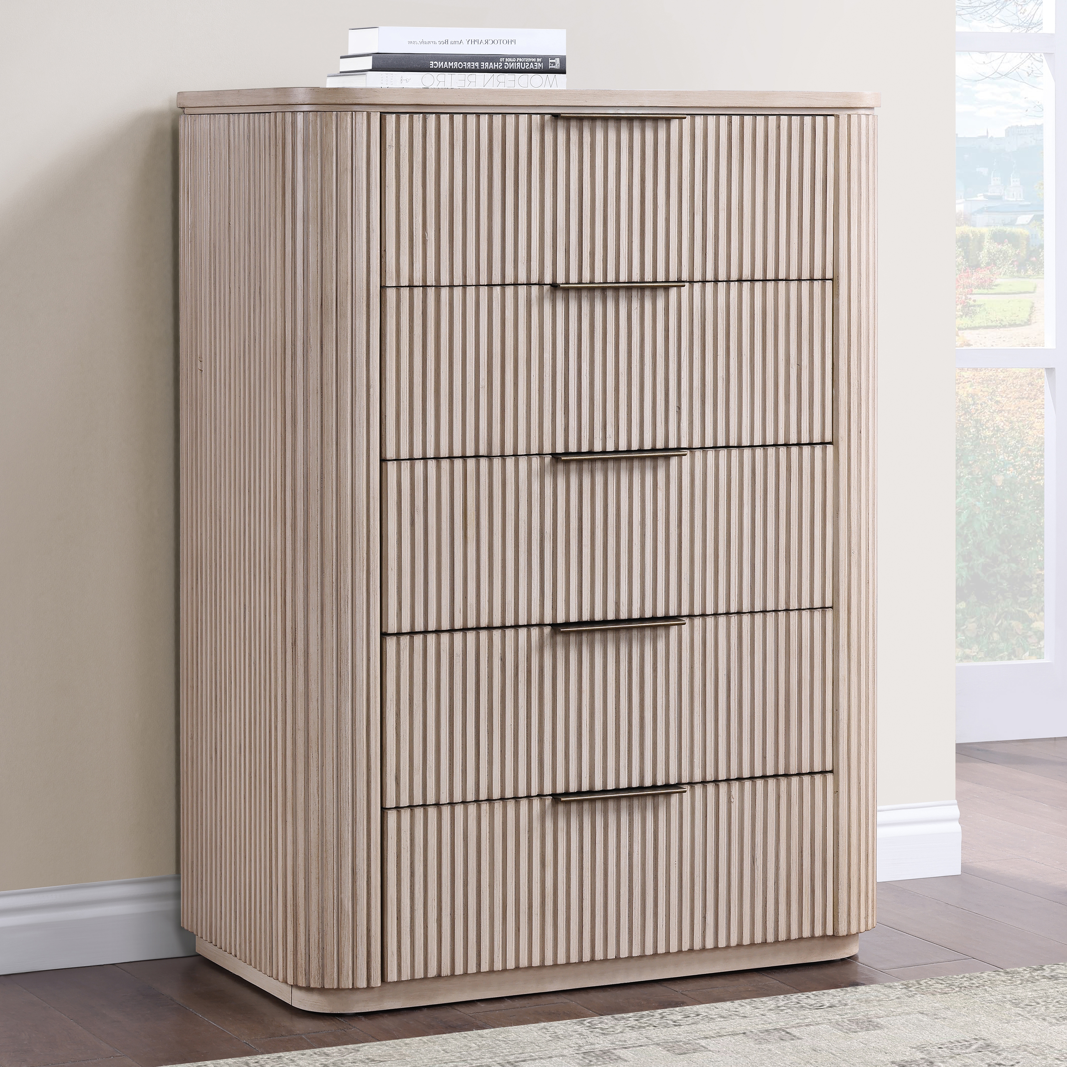 5-Drawer Chest w/Reeded Drawer Fronts