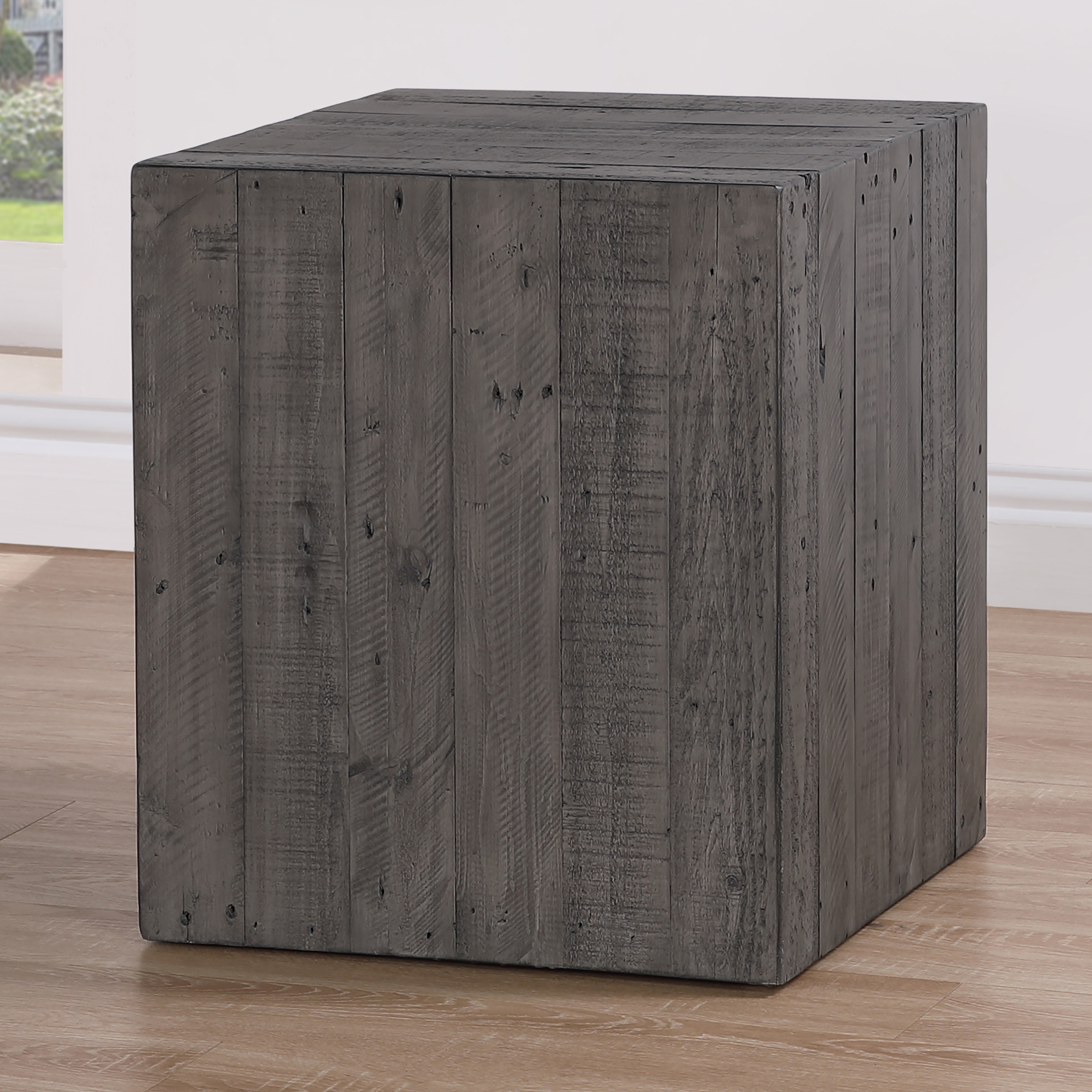 19" Cube End Table w/Distressed Design