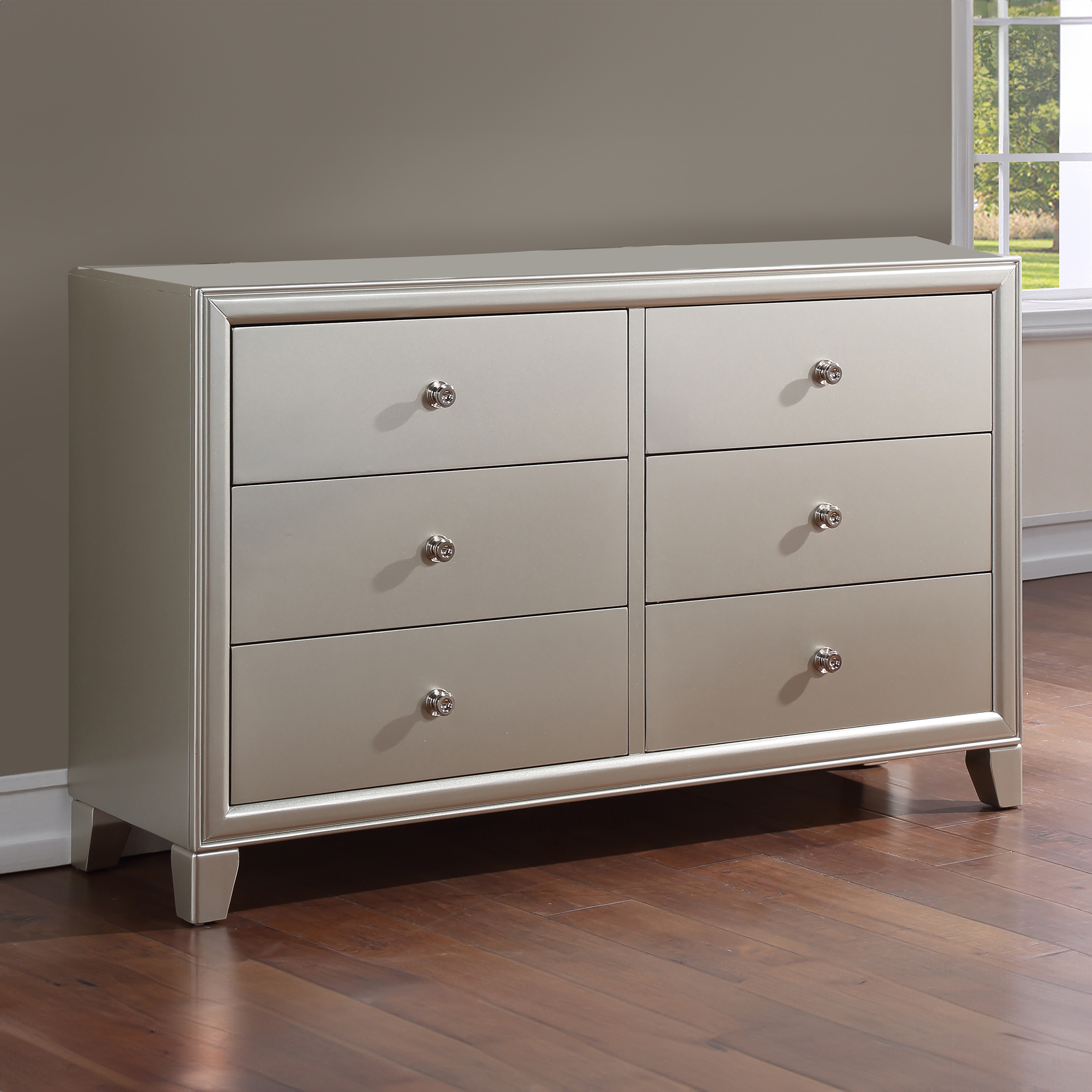6-Drawer Dresser