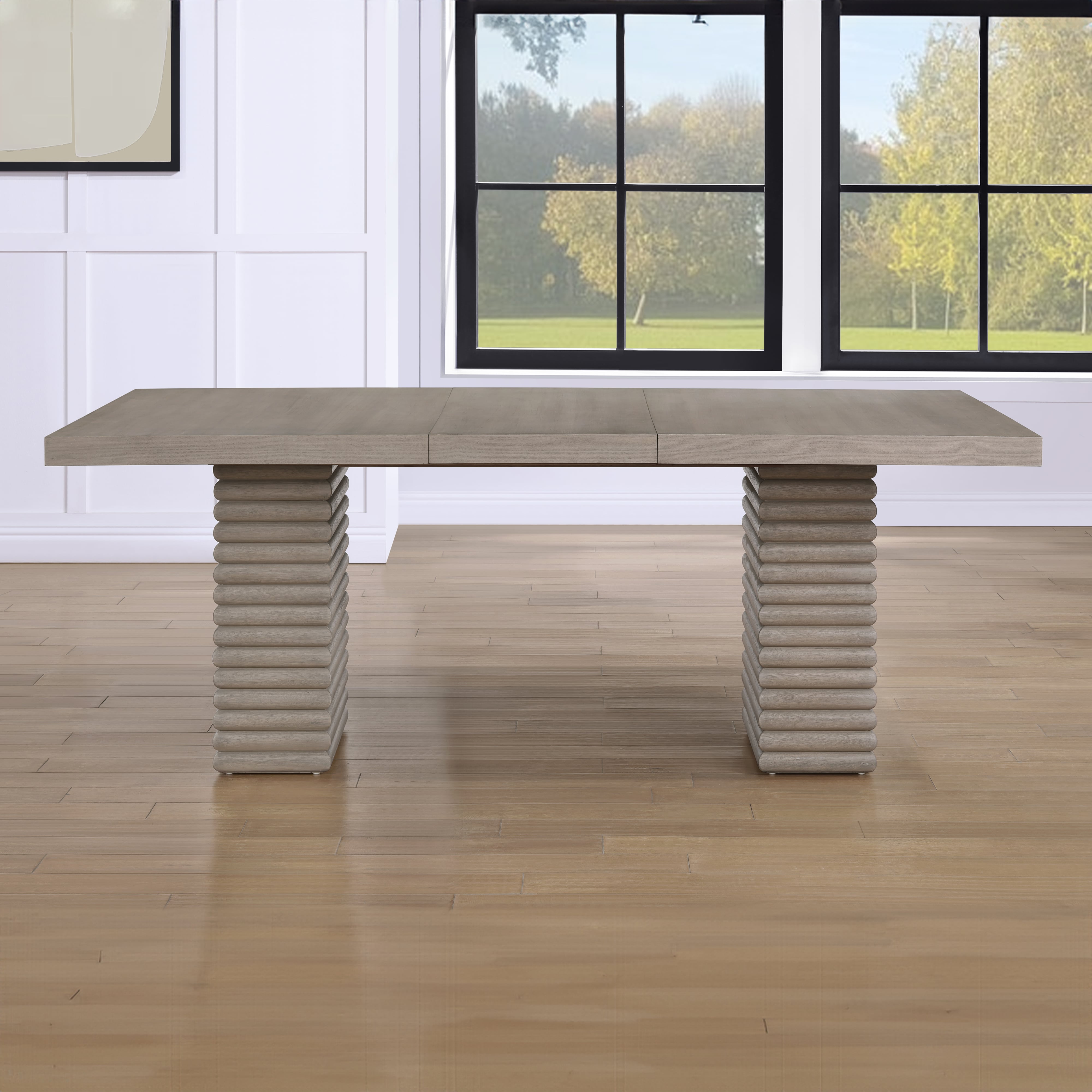 Steve Silver Lily Dining Table