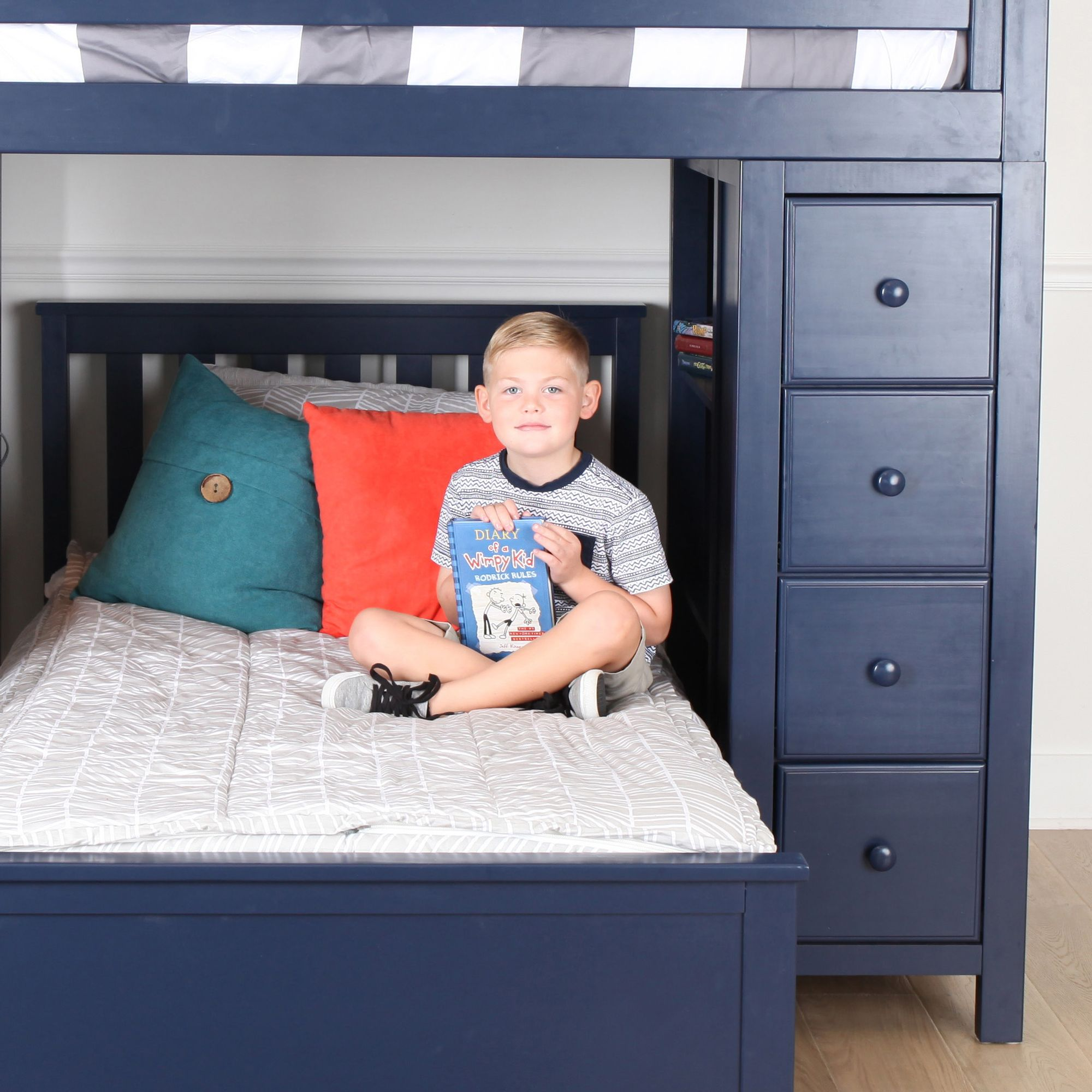 Chester Youth Storage Bed w/Stairs &amp;Twin Bed