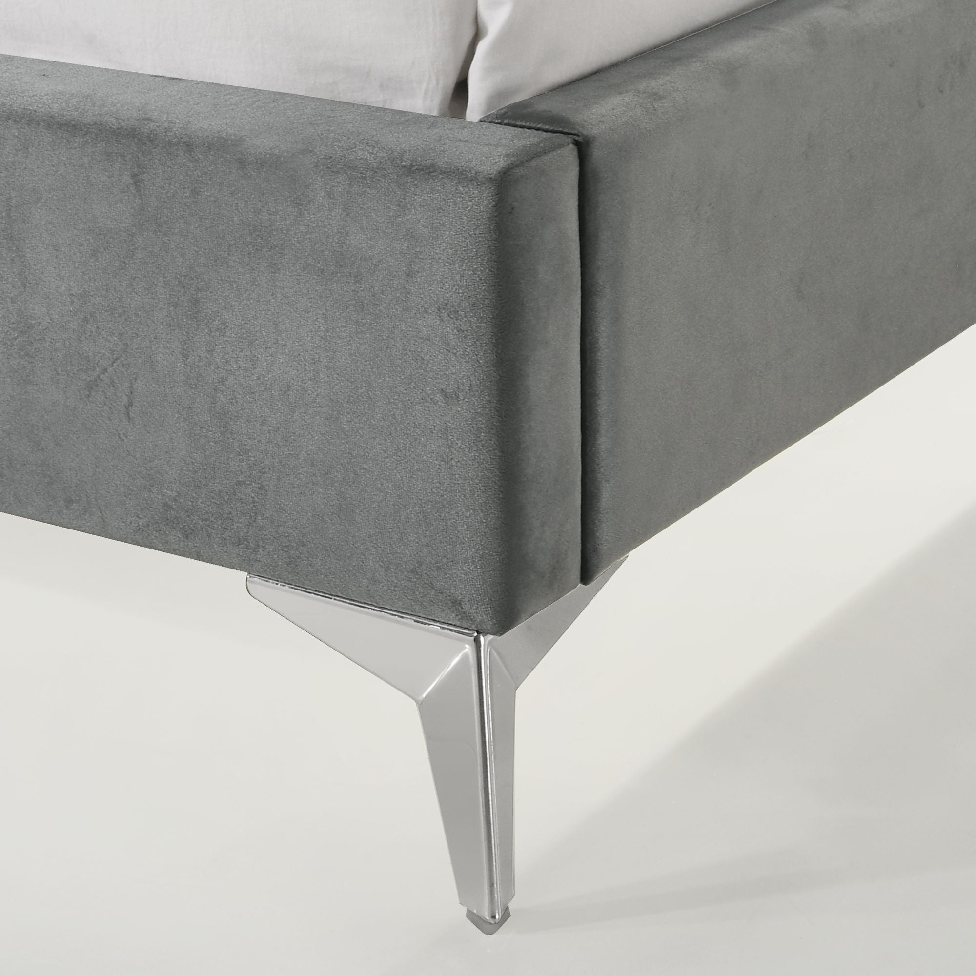 Elements International Amberley Full Upholstered Corner Bed