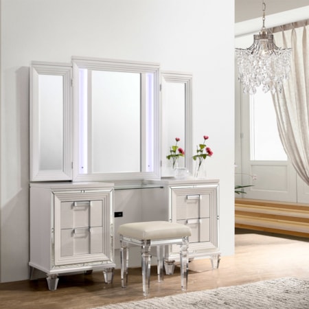 Vanity Set w/LED &amp; USB Plug White