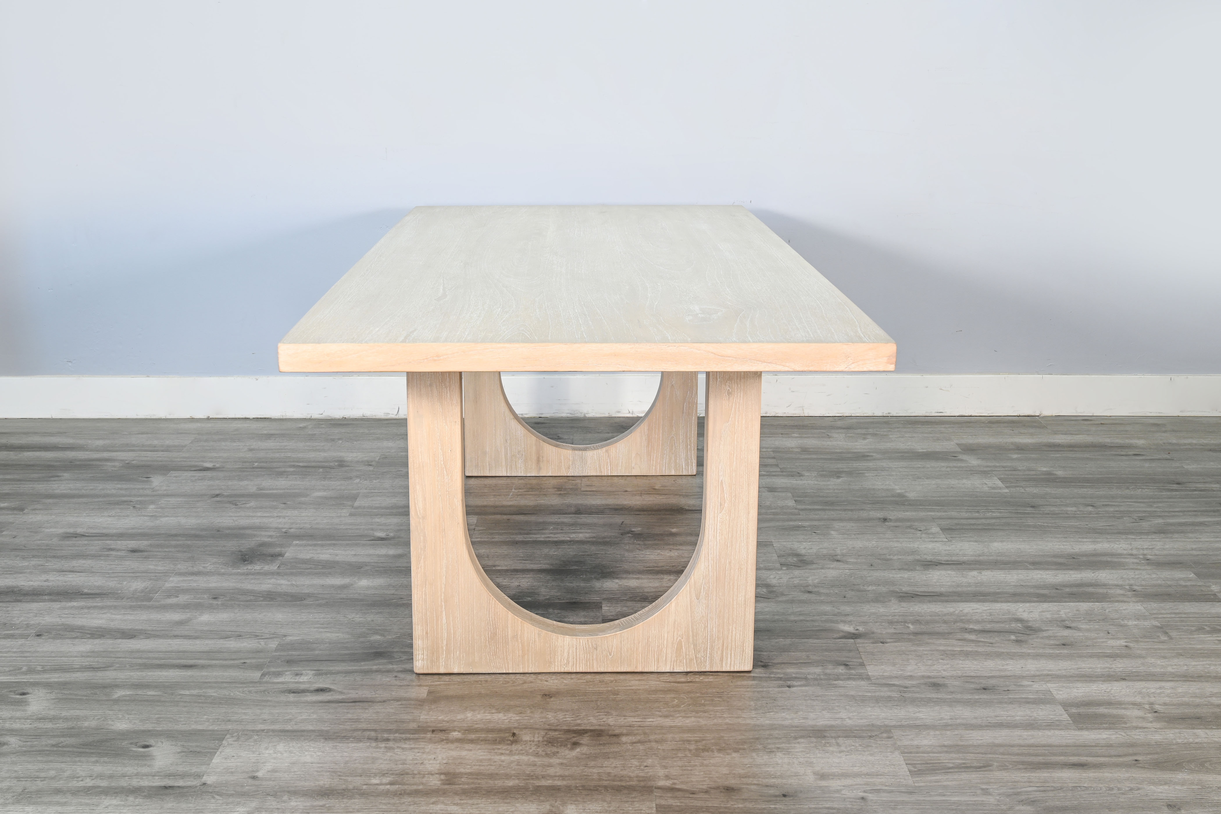 Liz Arched Leg Dining Table