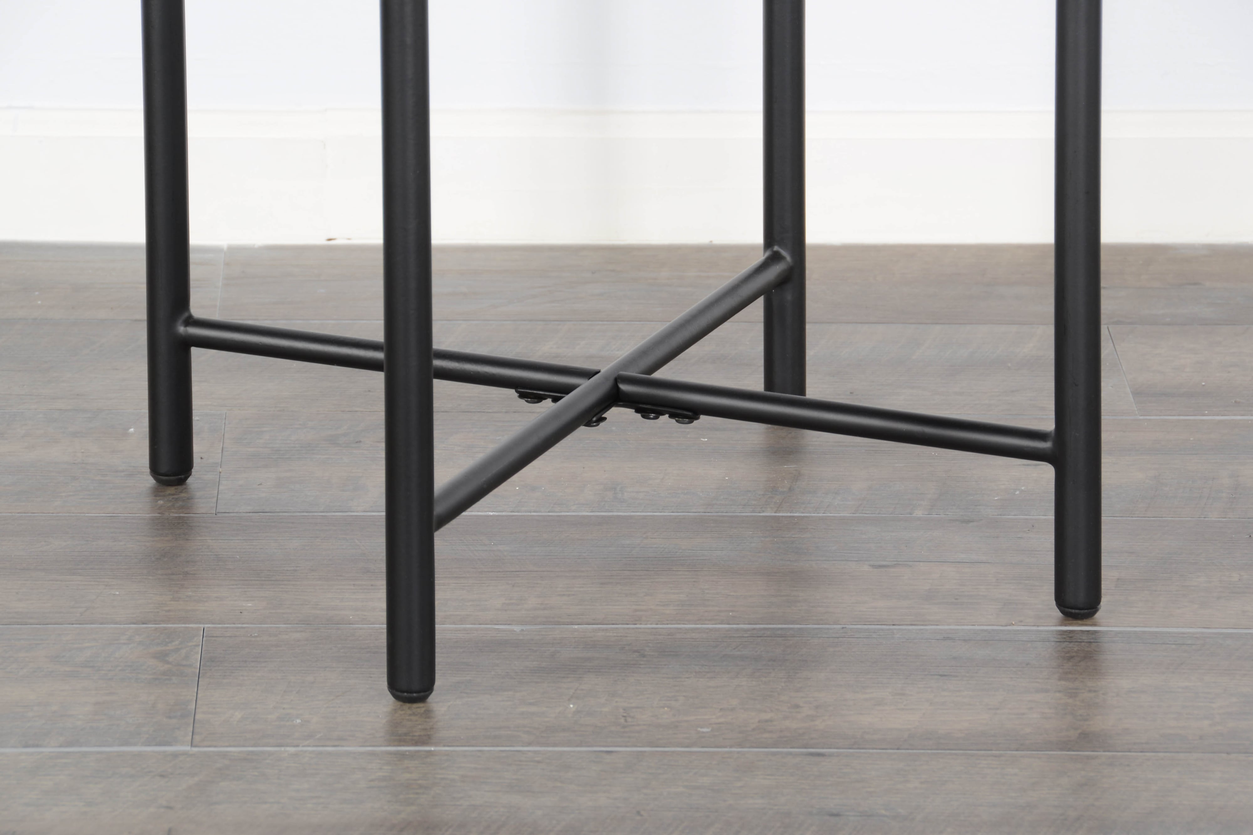 22" Round Chair Side Table