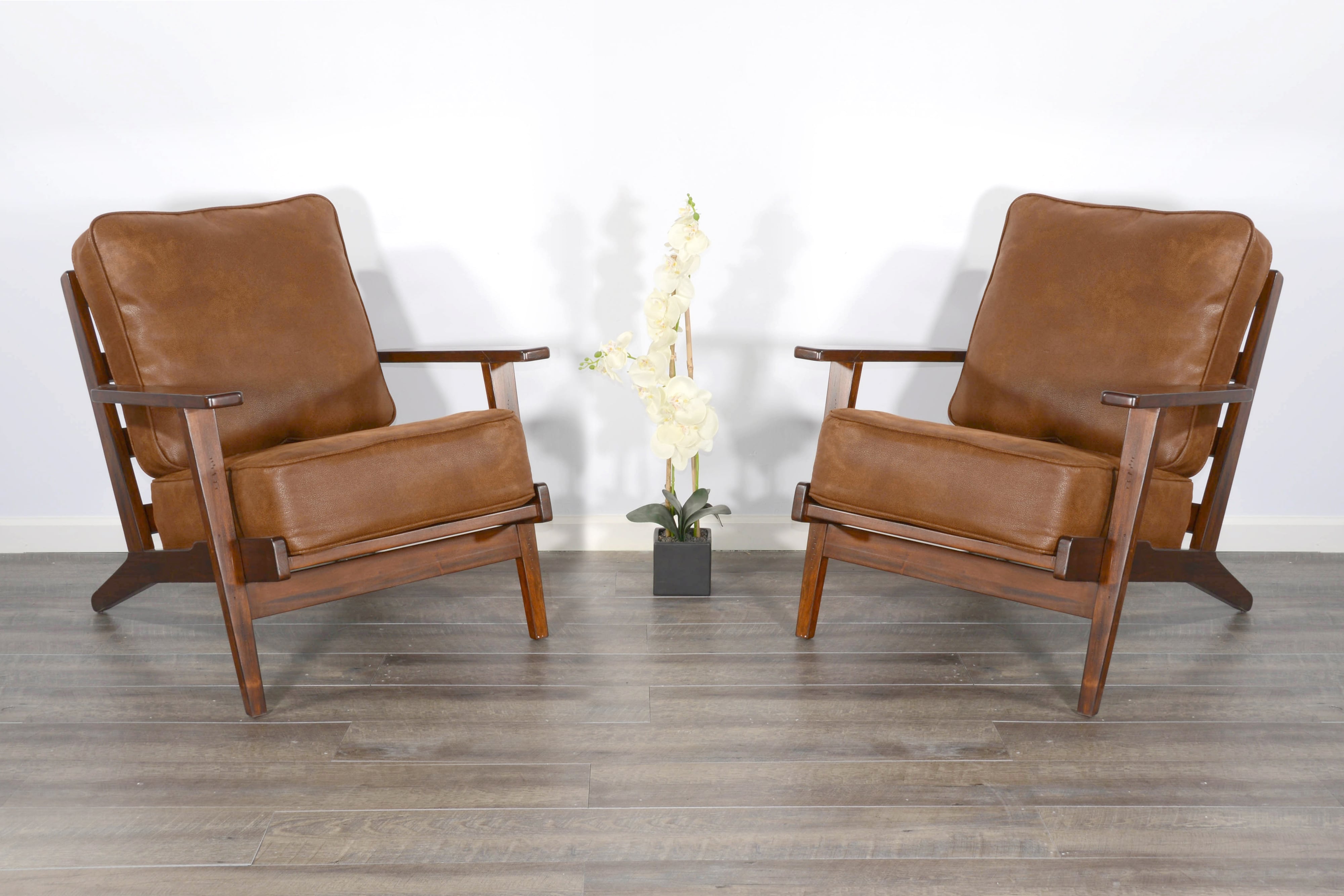 Sunny Designs Santa Fe. Dark Chocolate Chair with Cushions