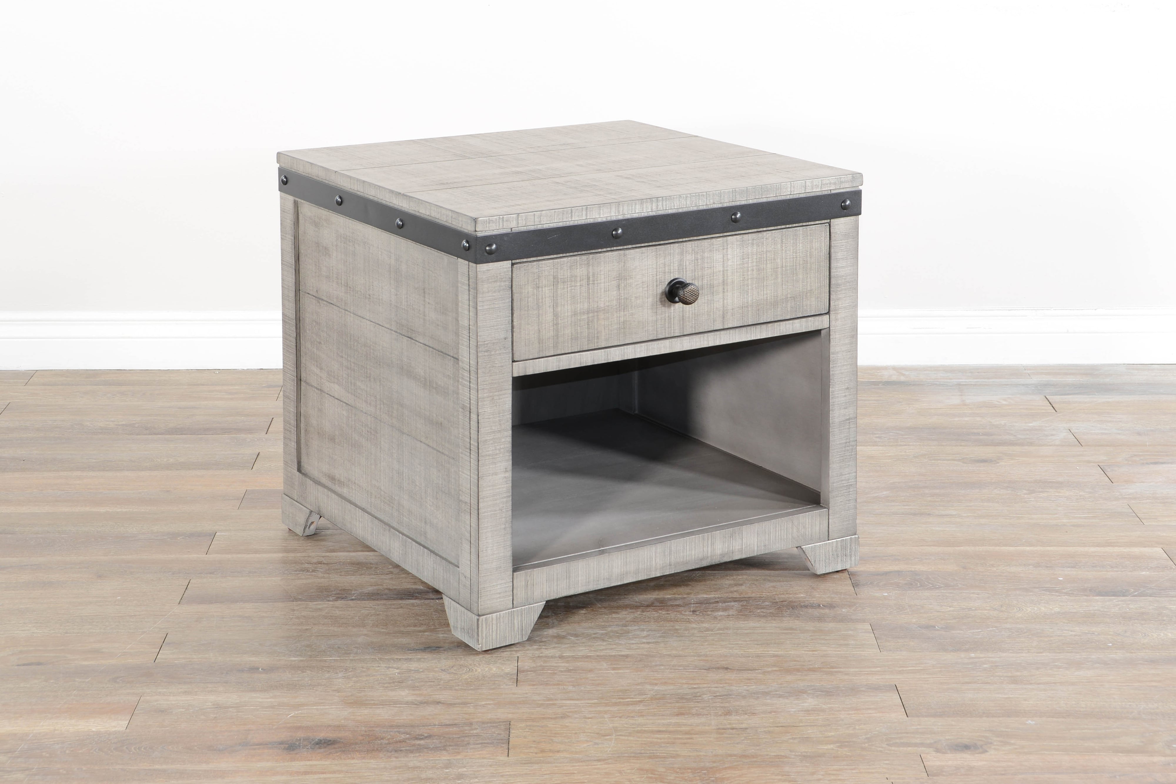 Sunny Designs Alpine End Table