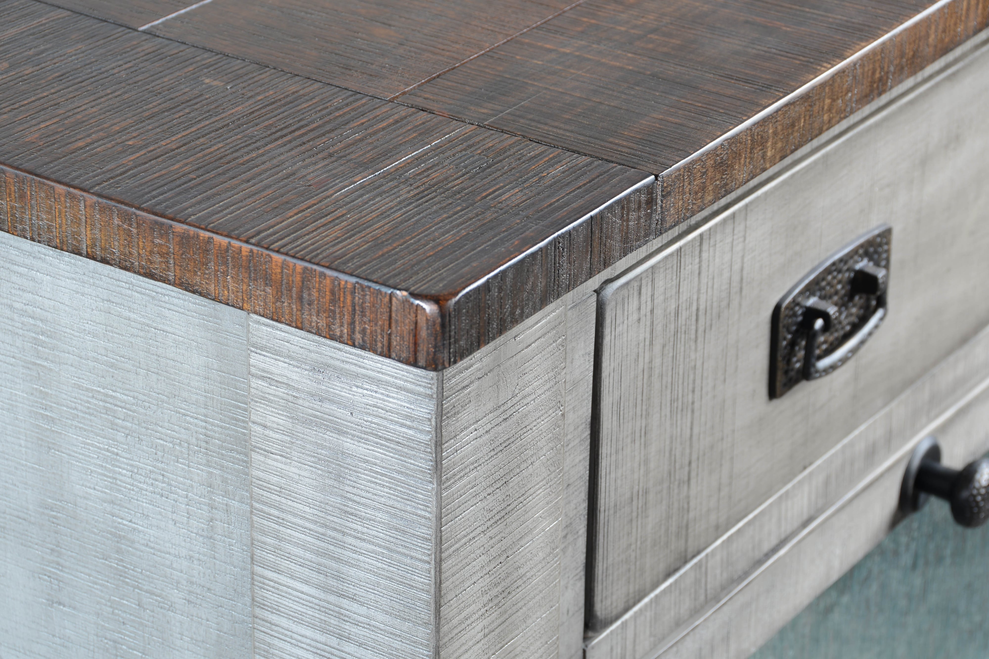 Sunny Designs Homestead Hills Server