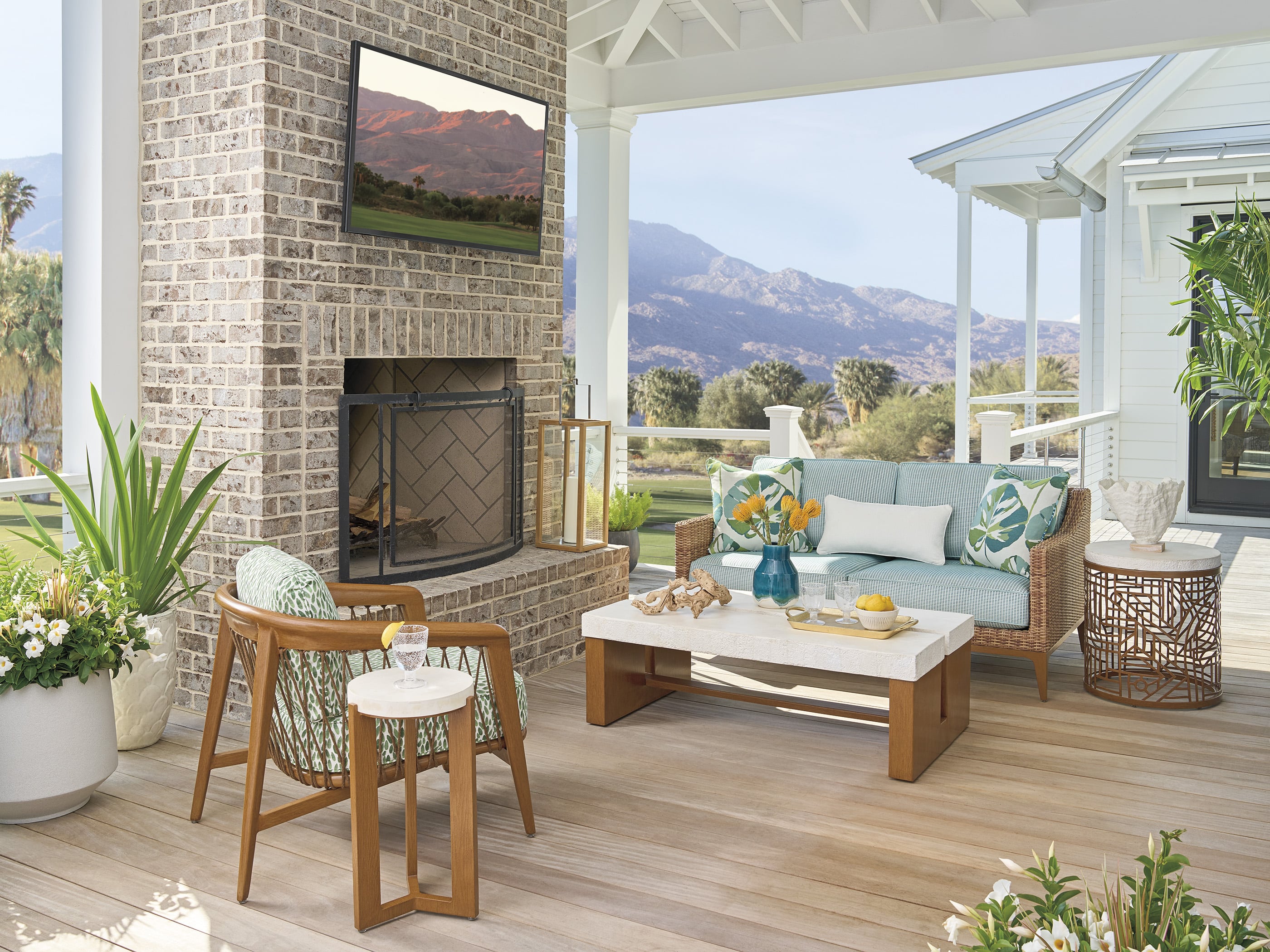 Tommy Bahama Outdoor Living Palm Desert Poolside Cocktail Table