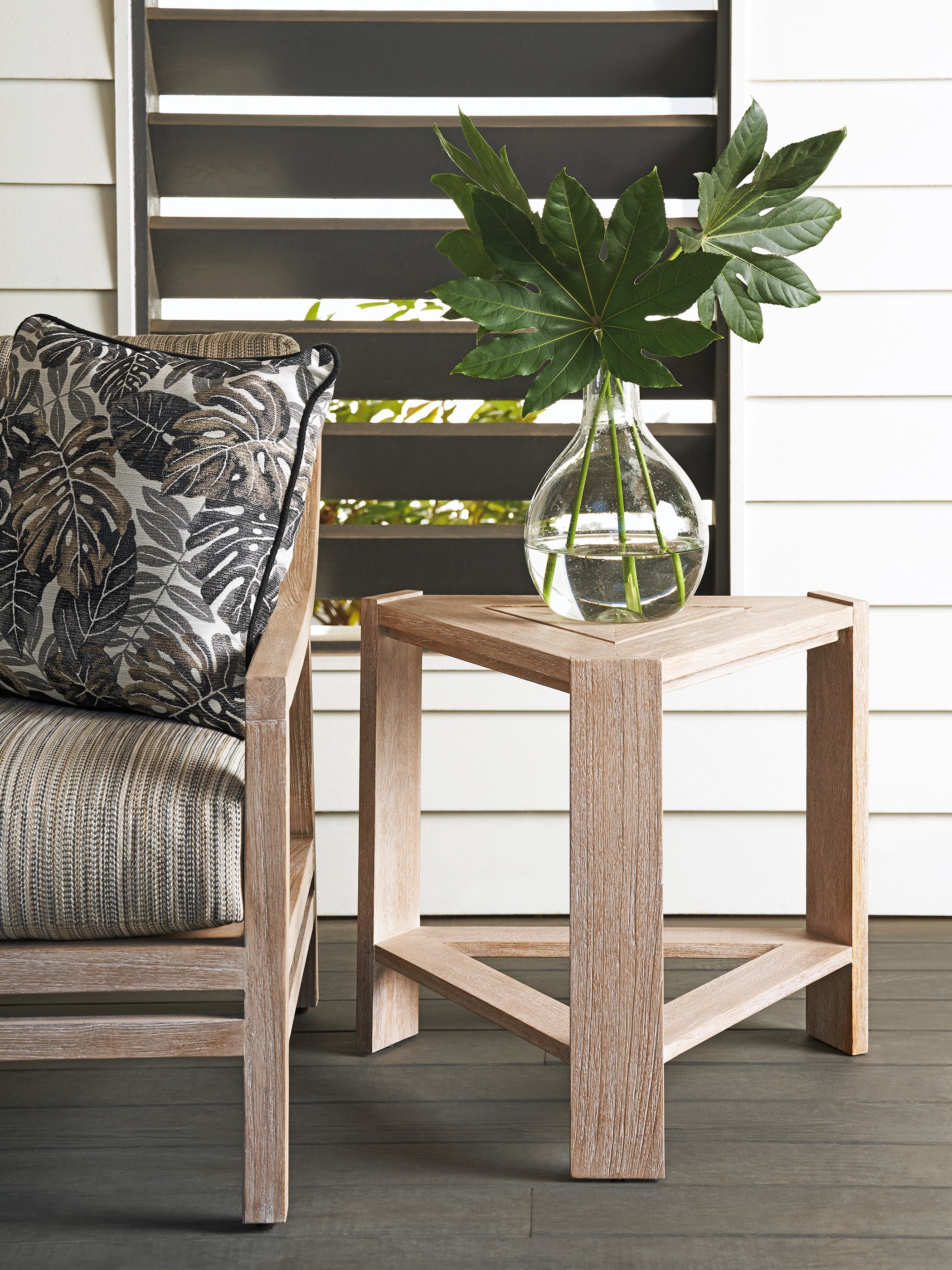 Tommy Bahama Outdoor Living Stillwater Cove Triangular End Table