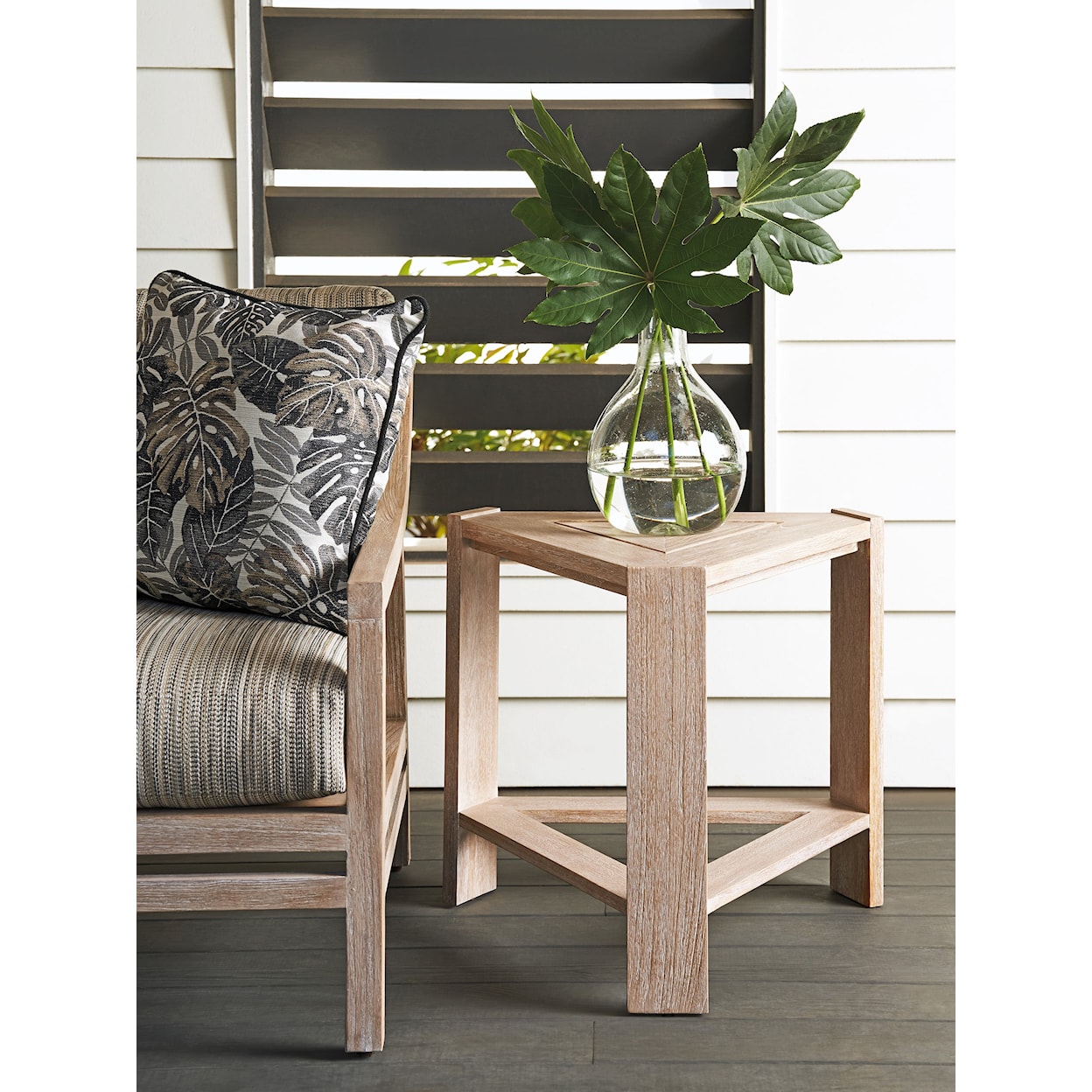 Tommy Bahama Outdoor Living Stillwater Cove Triangular End Table