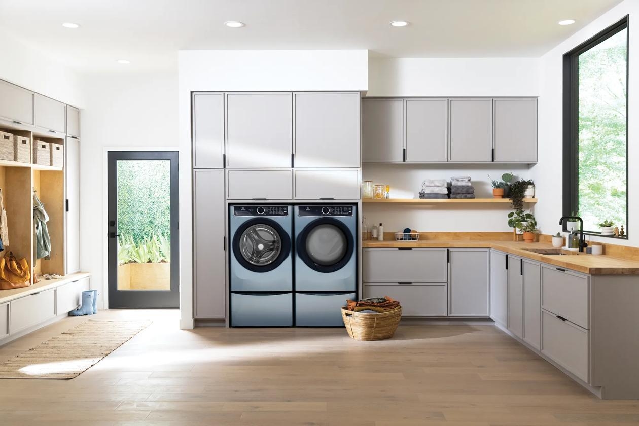 Electrolux Laundry Electrolux Luxury-Glide® Laundry Pedestal