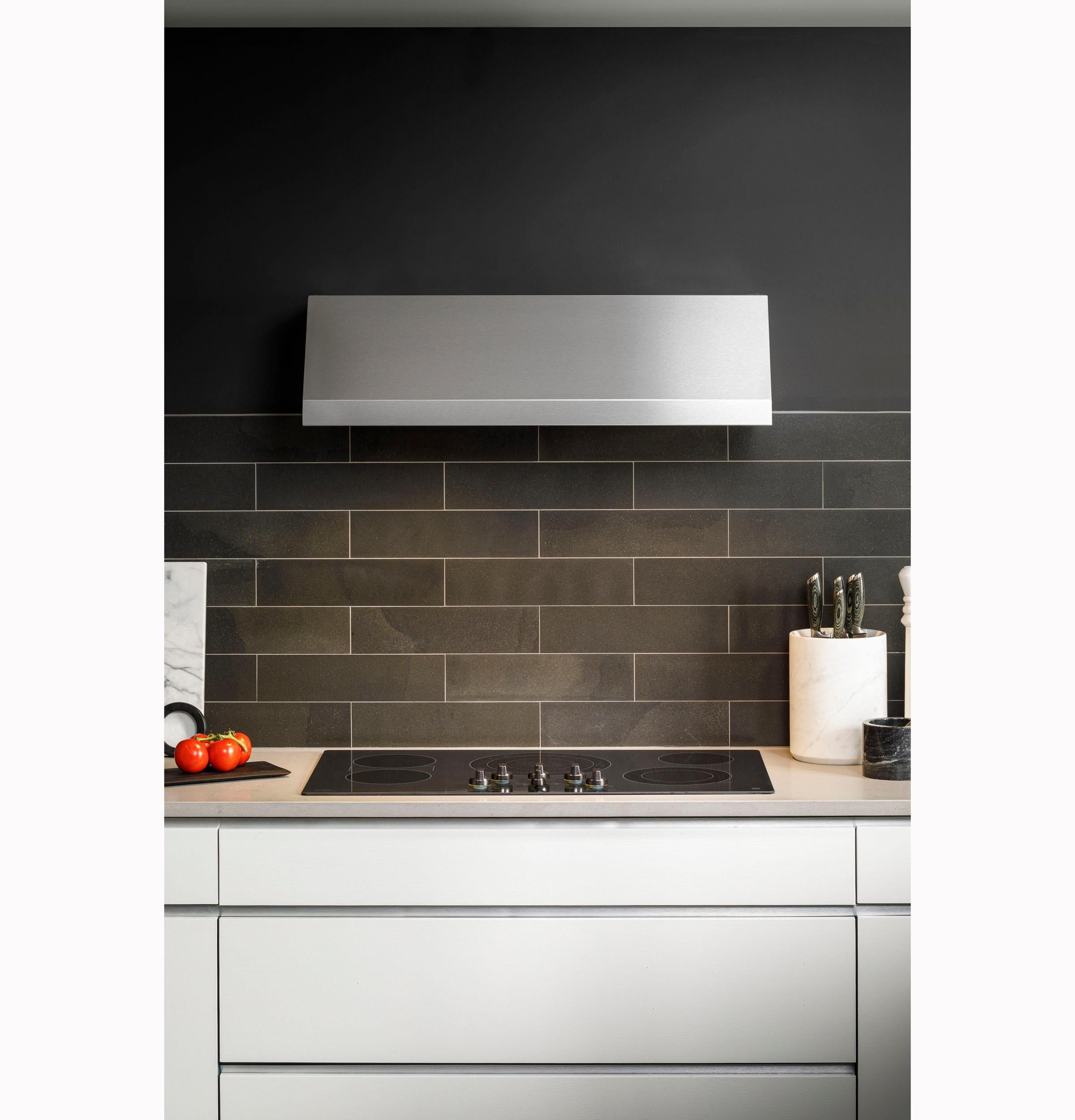 GE Appliances Hoods Professional Hood