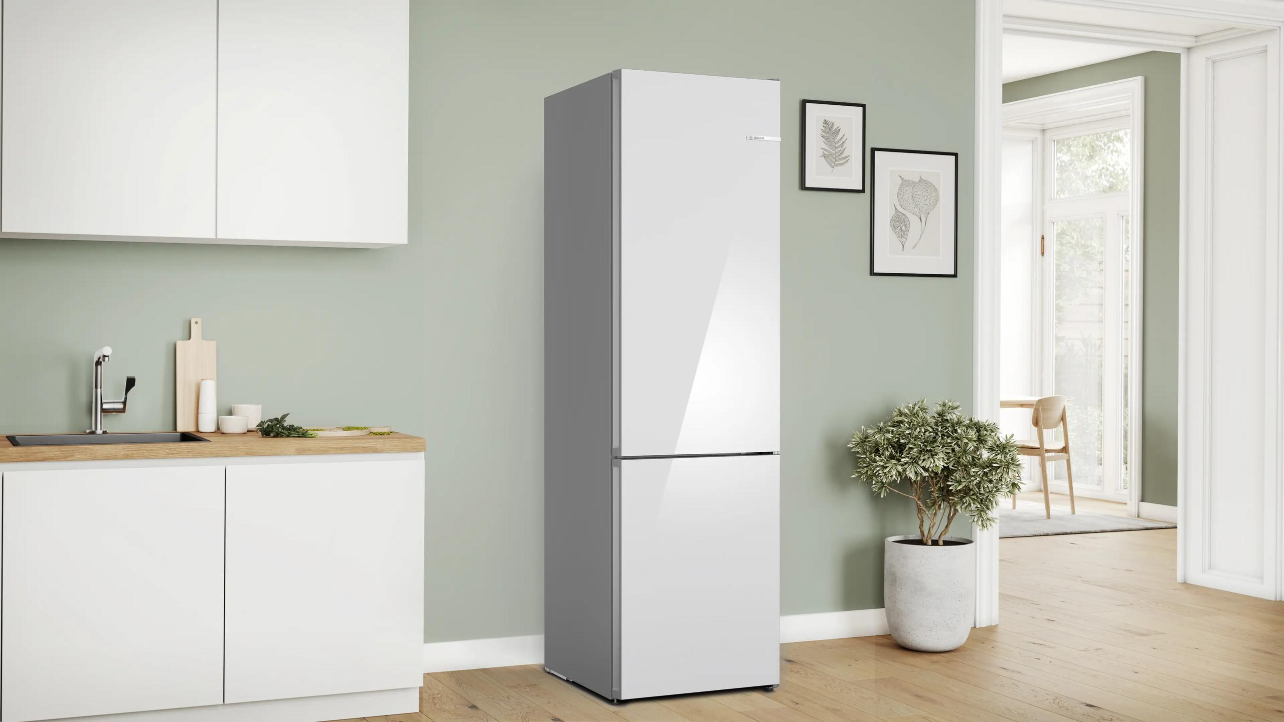 Bottom Freezer Freestanding Refrigerator