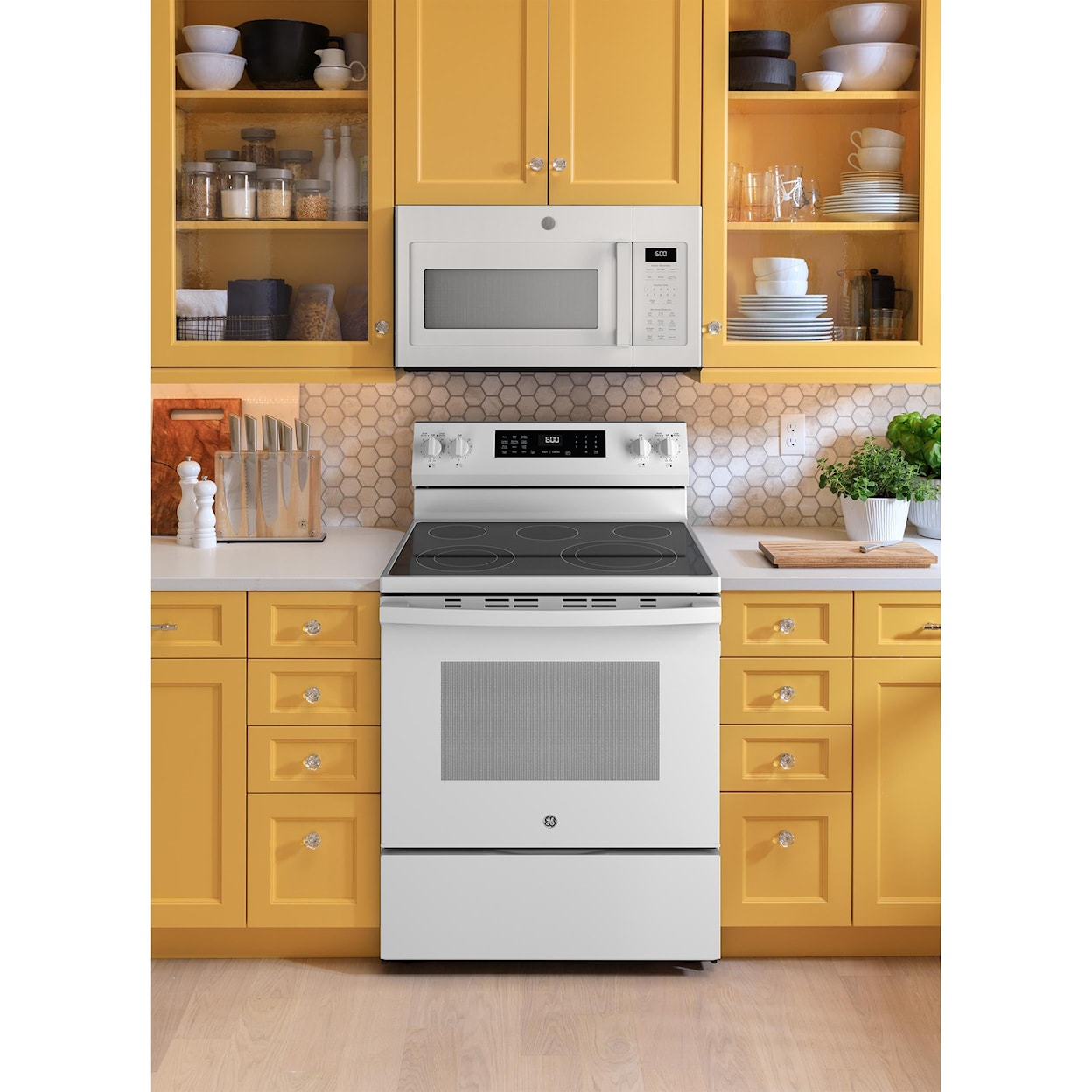 GE Appliances Electric Ranges Freestanding Smoothtop Electric Range