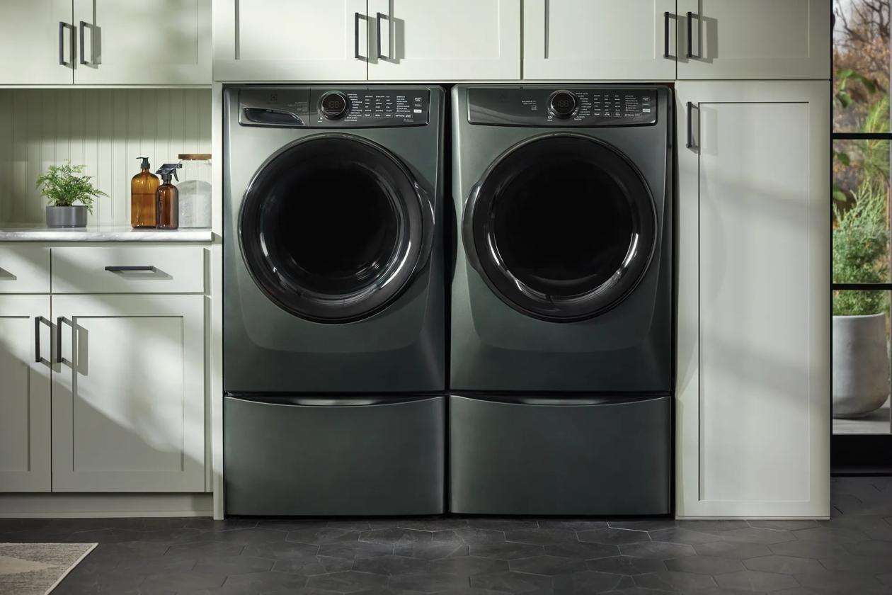 Electrolux Laundry Laundry Pedestals