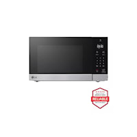 0.9 Cu. Ft. Neochef(Tm) Countertop Microwave With Smart Inverter