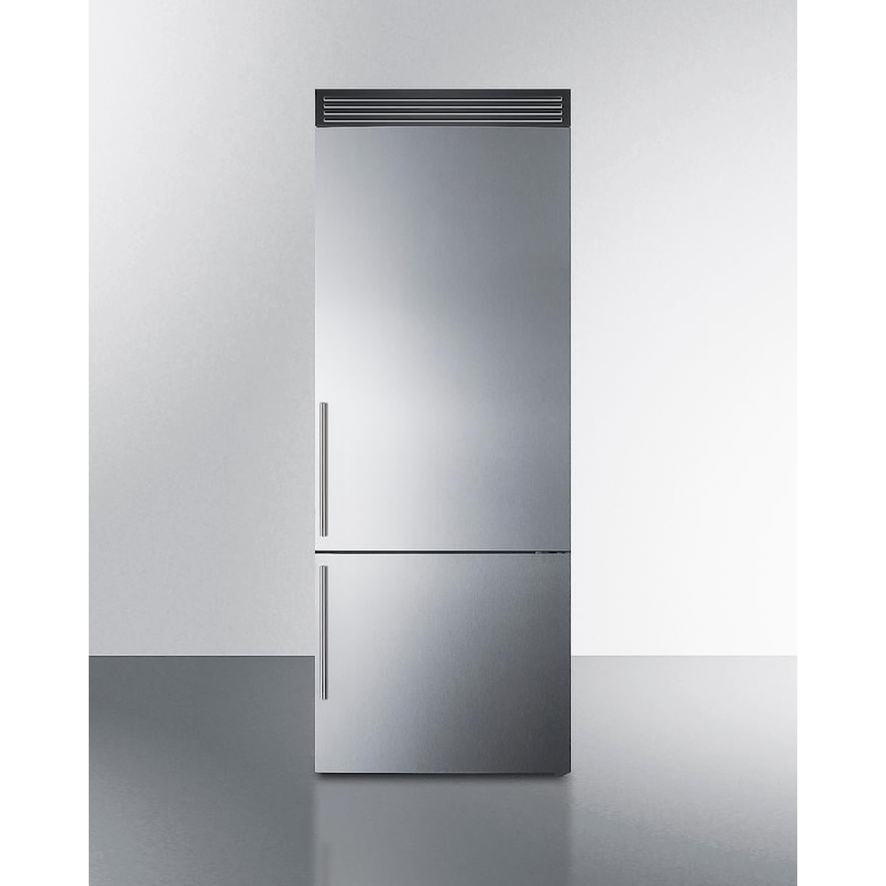 Summit Refrigerators Bottom Freezer Freestanding Refrigerator