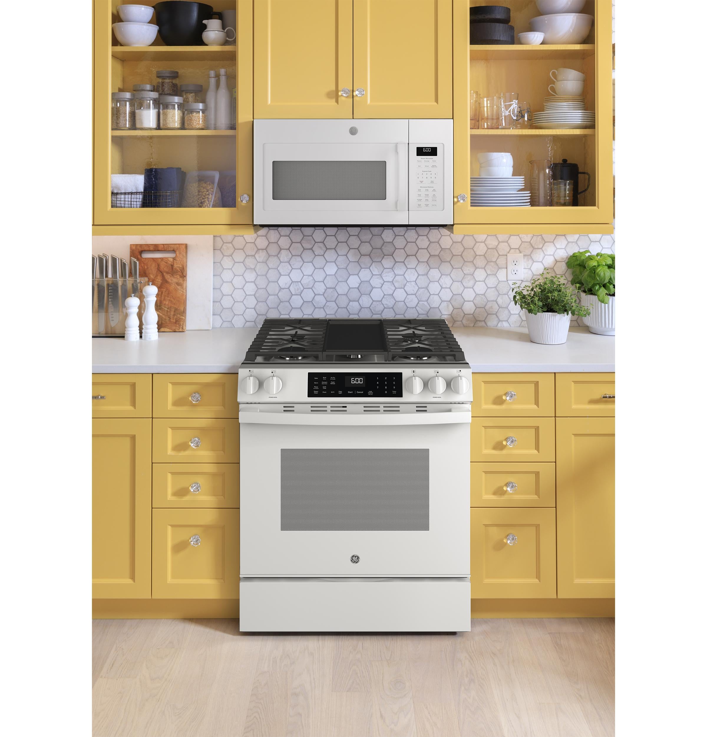 GE Appliances Gas Ranges GE Appliances Slide In Gas Range