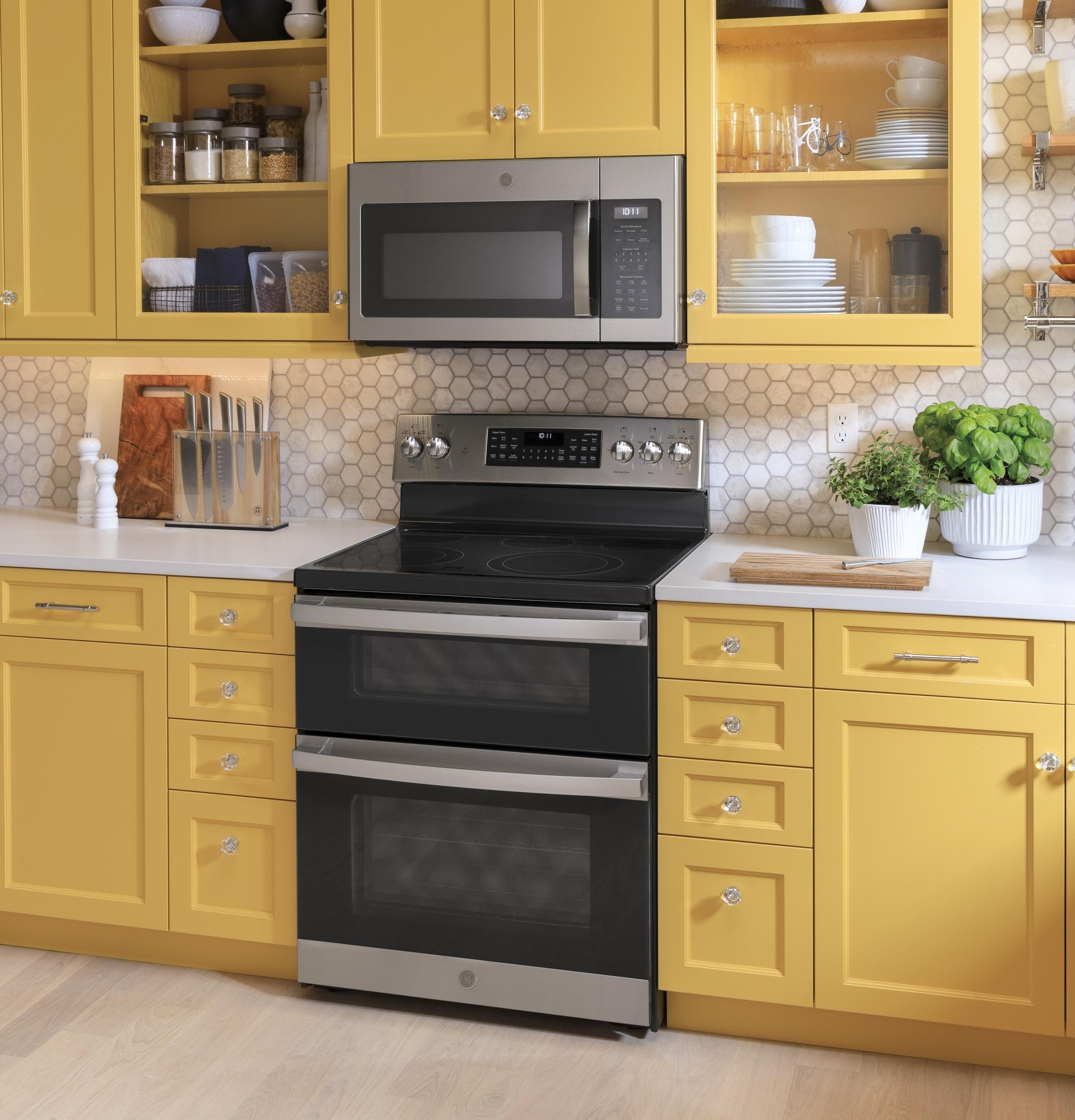 GE Appliances Microwave Over The Range Microwave