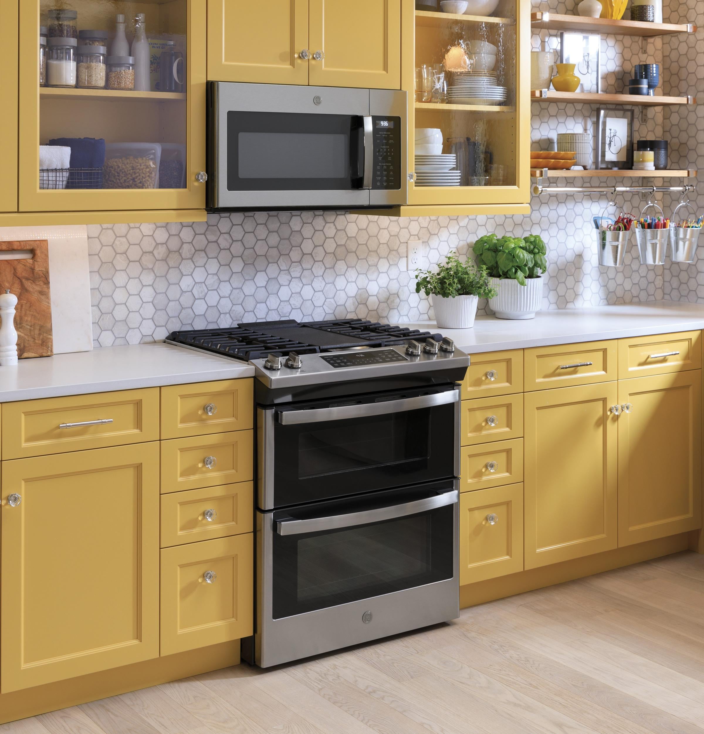 GE Appliances Gas Ranges Slide In Gas Range