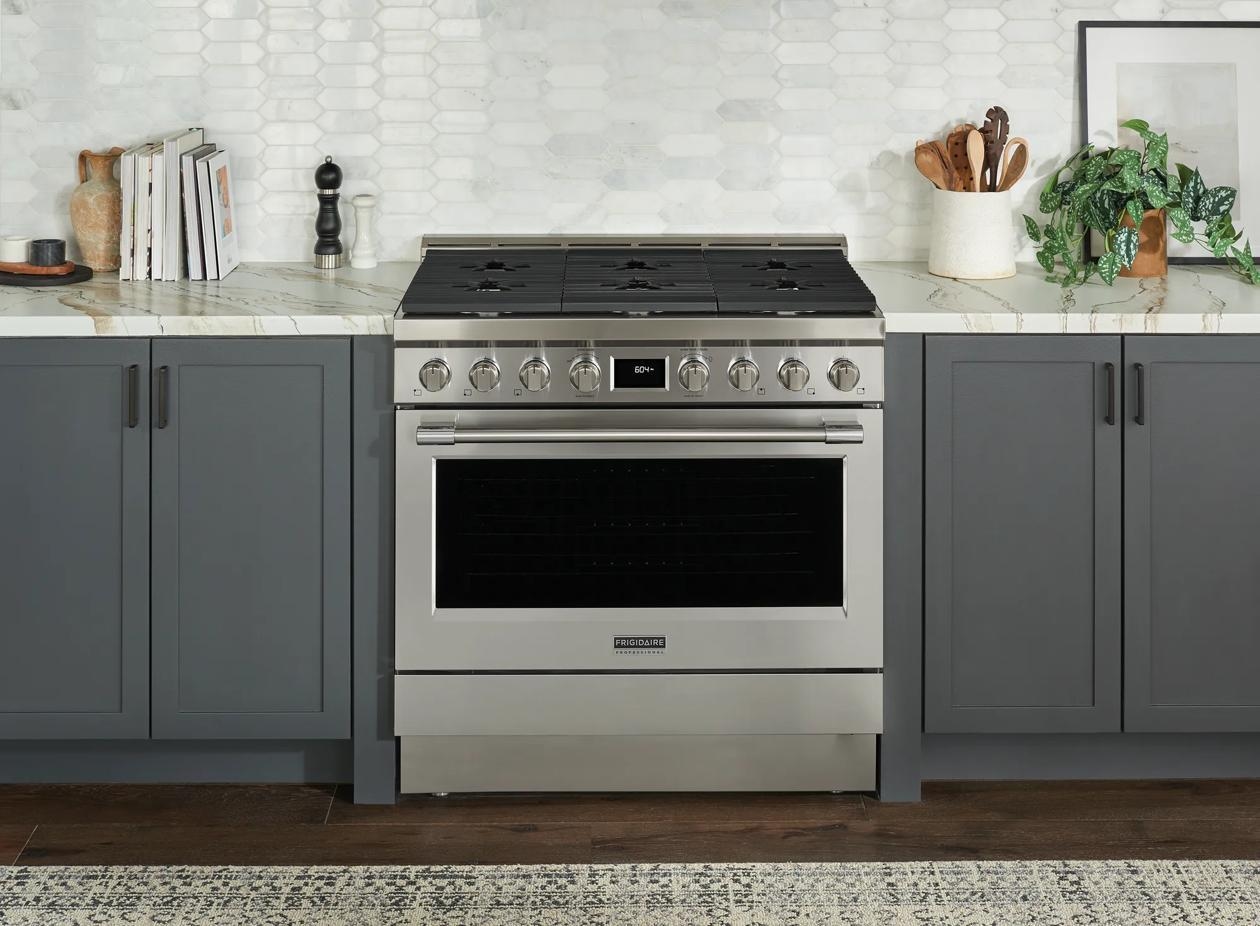 Frigidaire Gas Ranges Slide In Gas Range