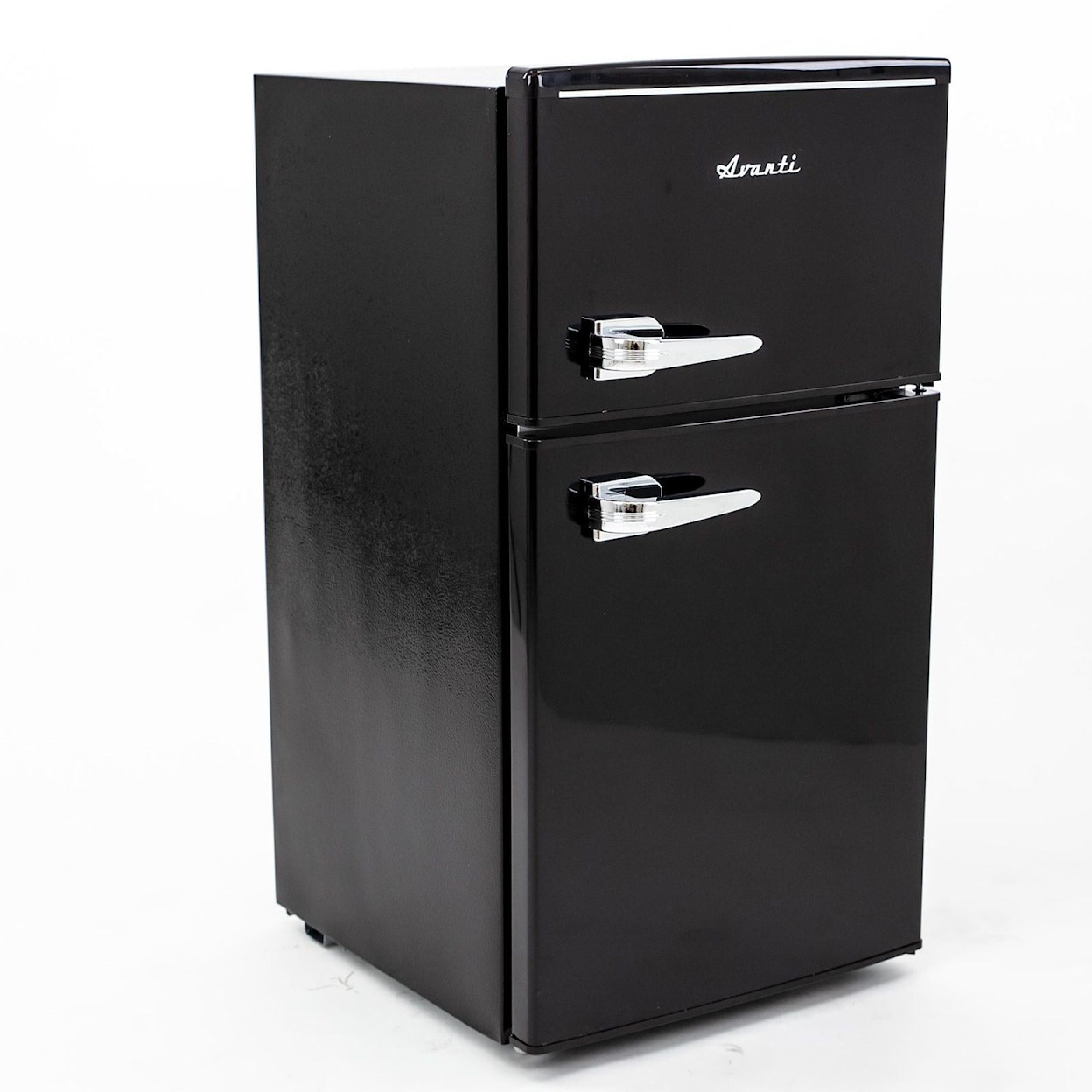 Avanti Refrigerators Compact Refrigerator