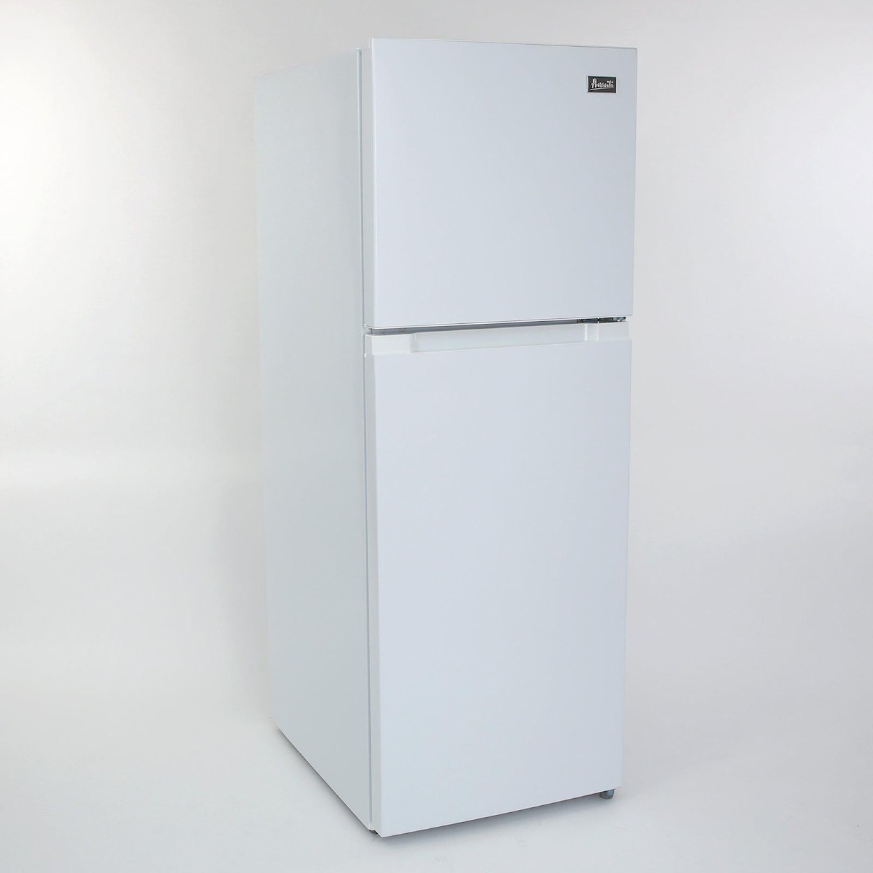 Avanti Refrigerators Top Freezer Freestanding Refrigerator