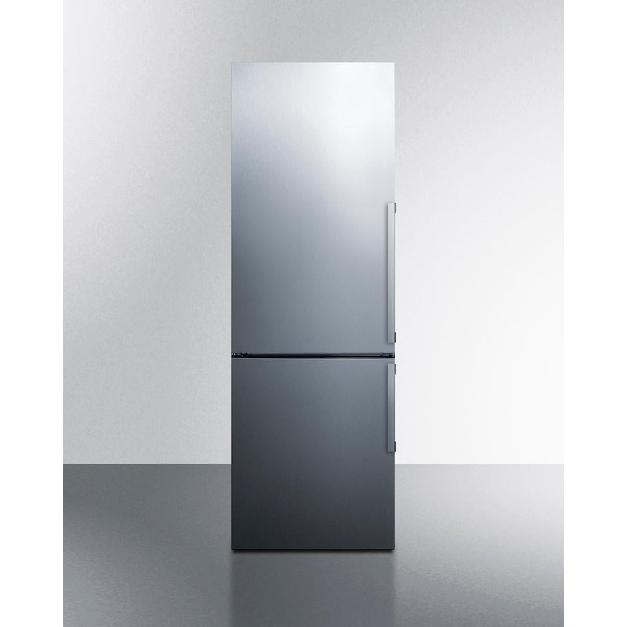 Summit Refrigerators Bottom Freezer Freestanding Refrigerator