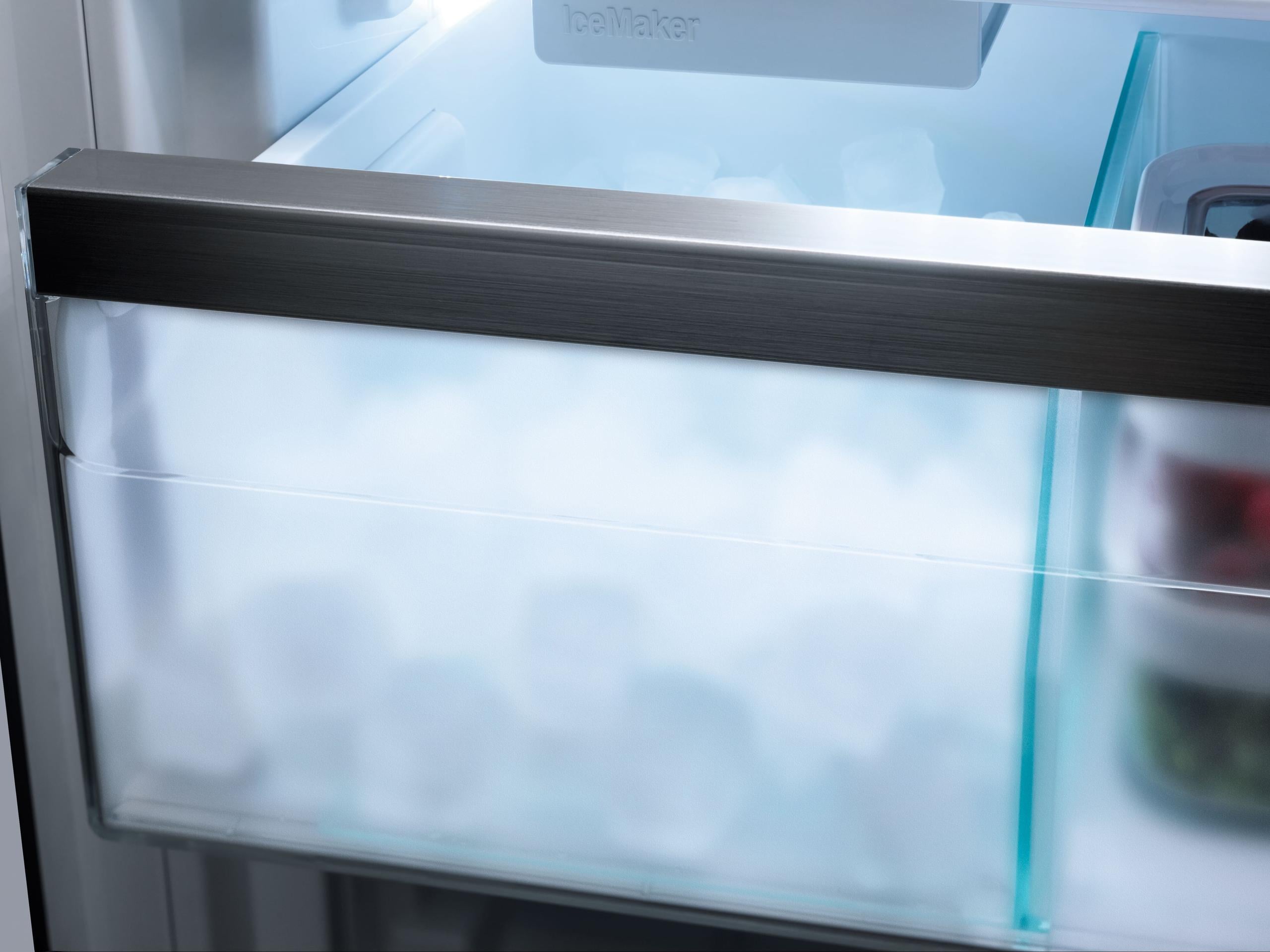 Miele Refrigerators Bottom Freezer Freestanding Refrigerator