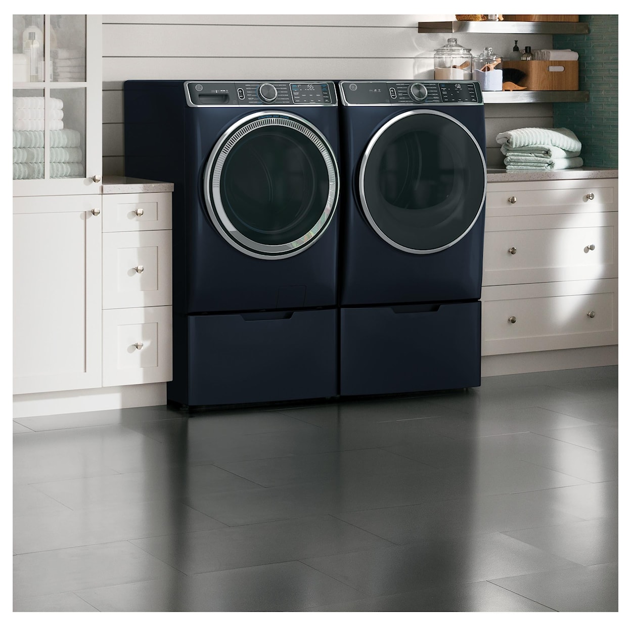 GE Appliances Washers (Canada) Front Load Washer