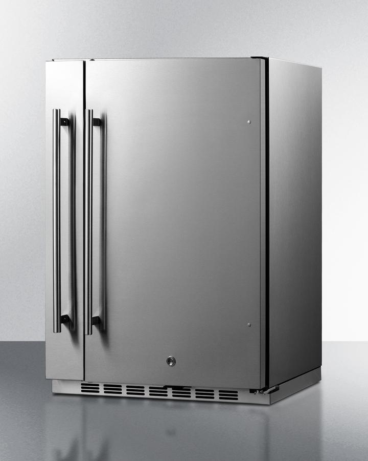 Summit Refrigerators Compact Refrigerator