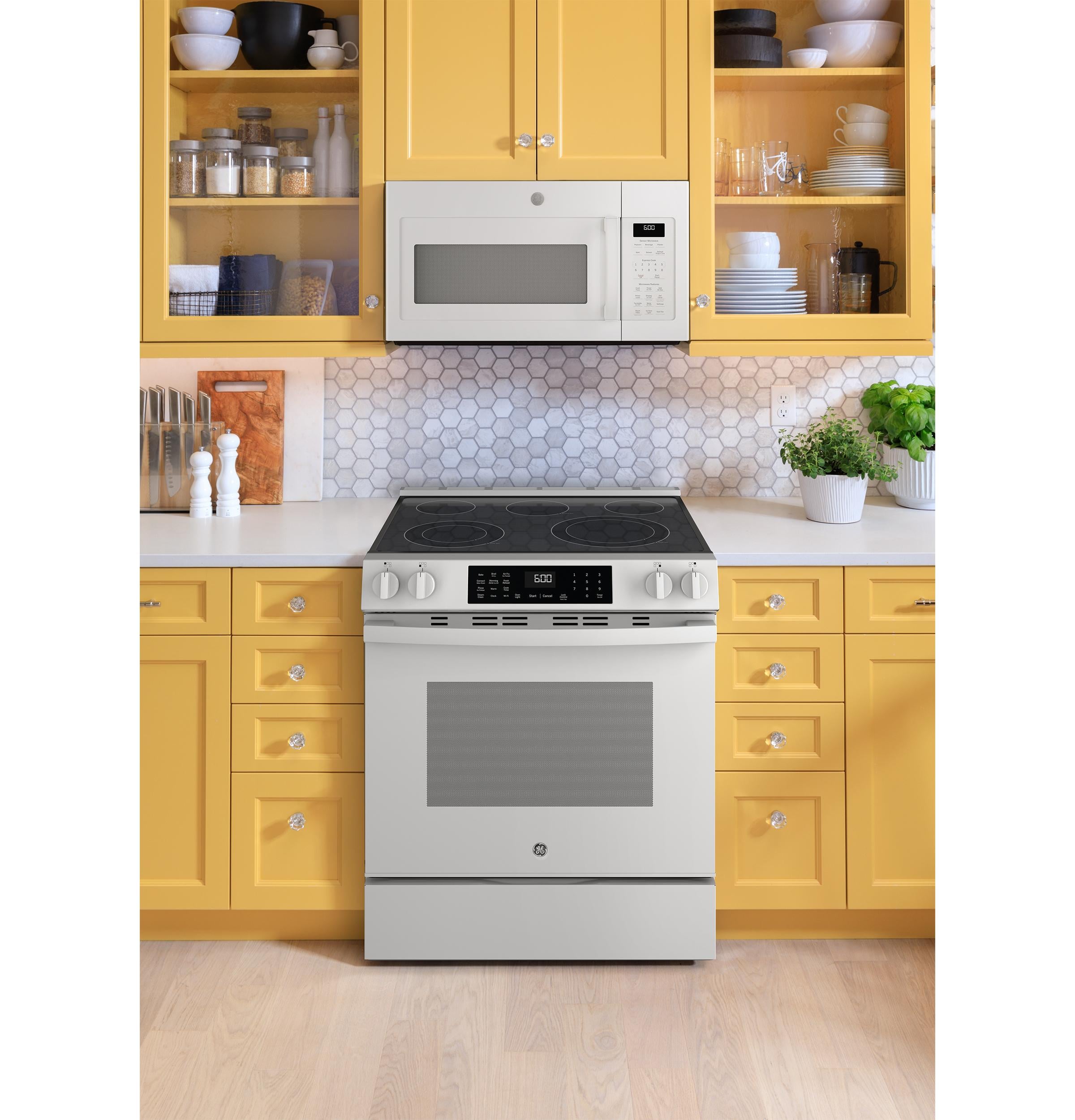 GE Appliances Electric Ranges Freestanding Smoothtop Electric Range