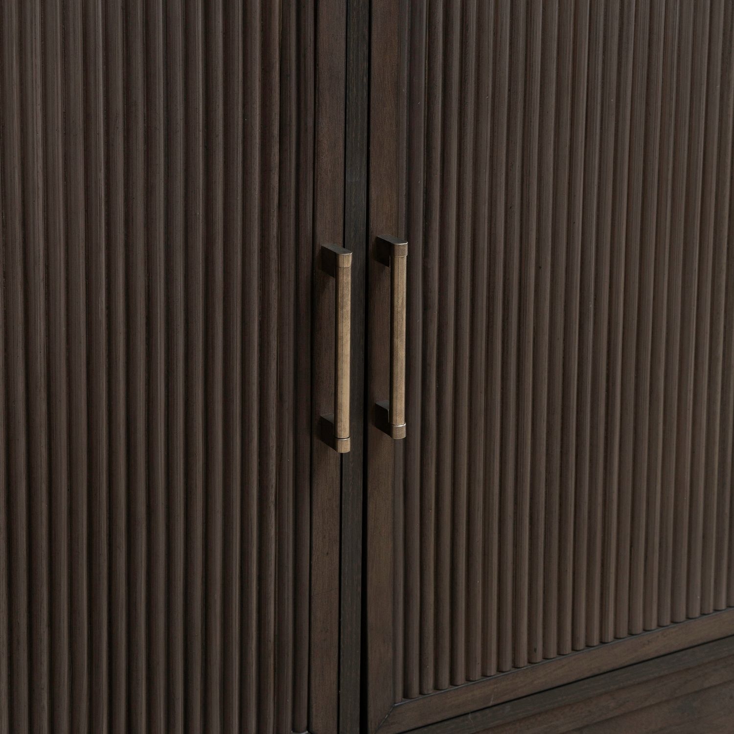 4-Drawer Dressing Chest