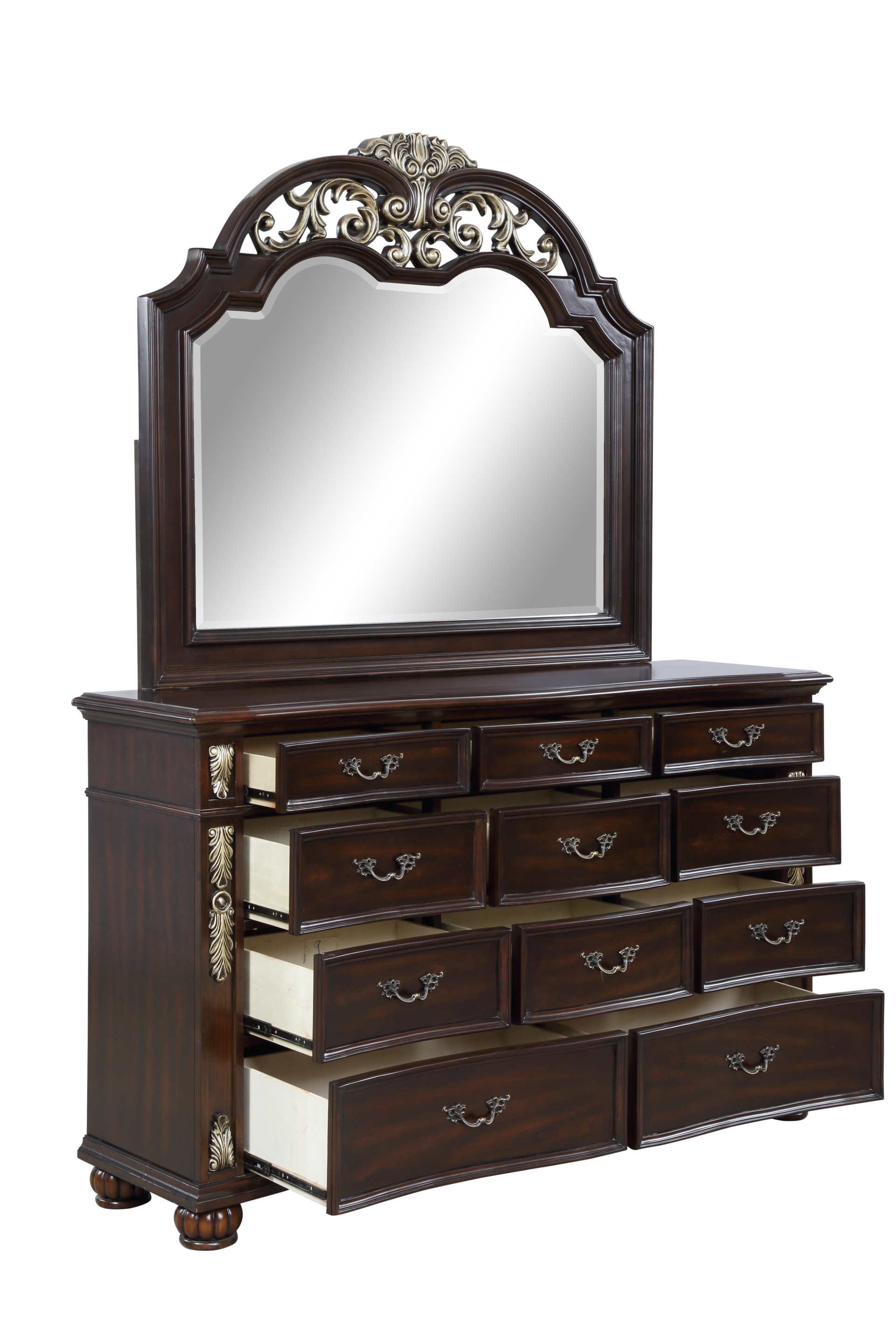 New Classic Maximus Triple Dresser