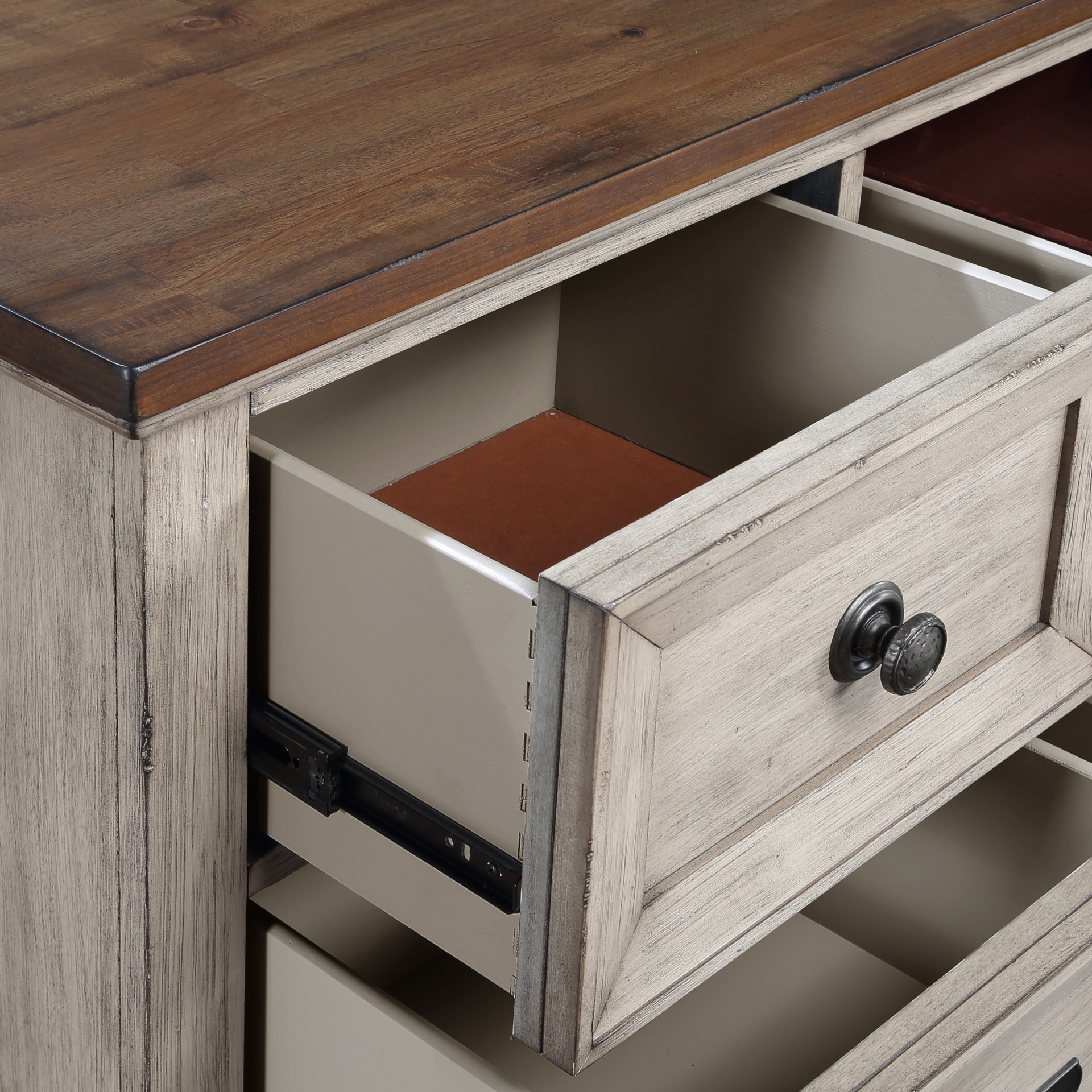 New Classic Mariana 9-Drawer Dresser