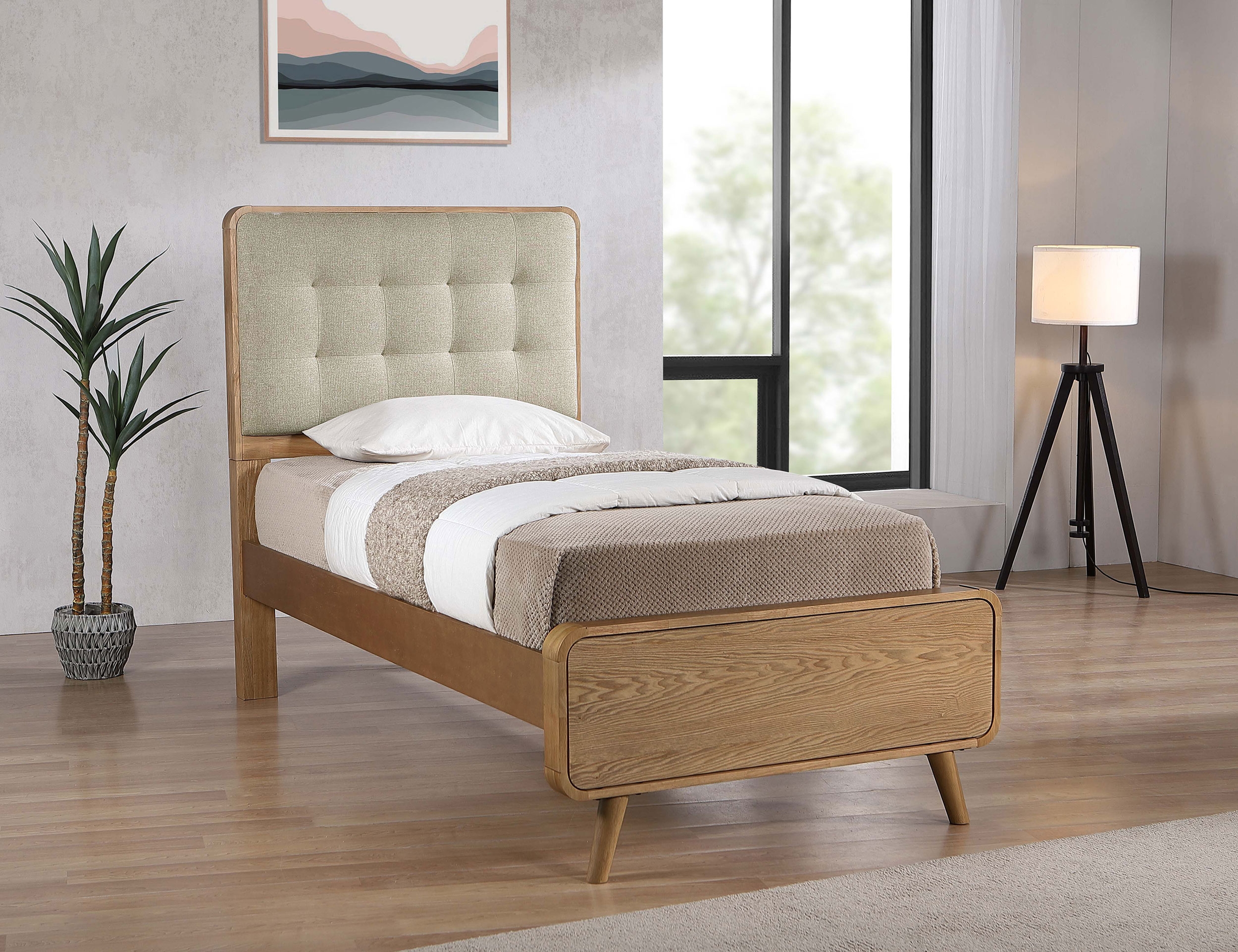 Robyn Platform Bed