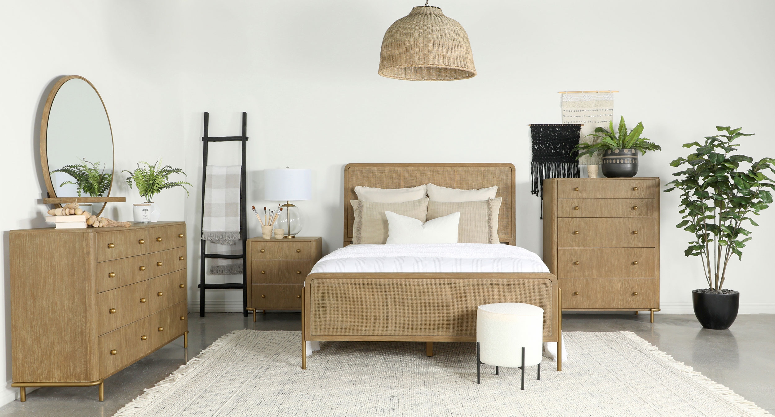 Coaster Arini 8-drawer Dresser w/ Mirror