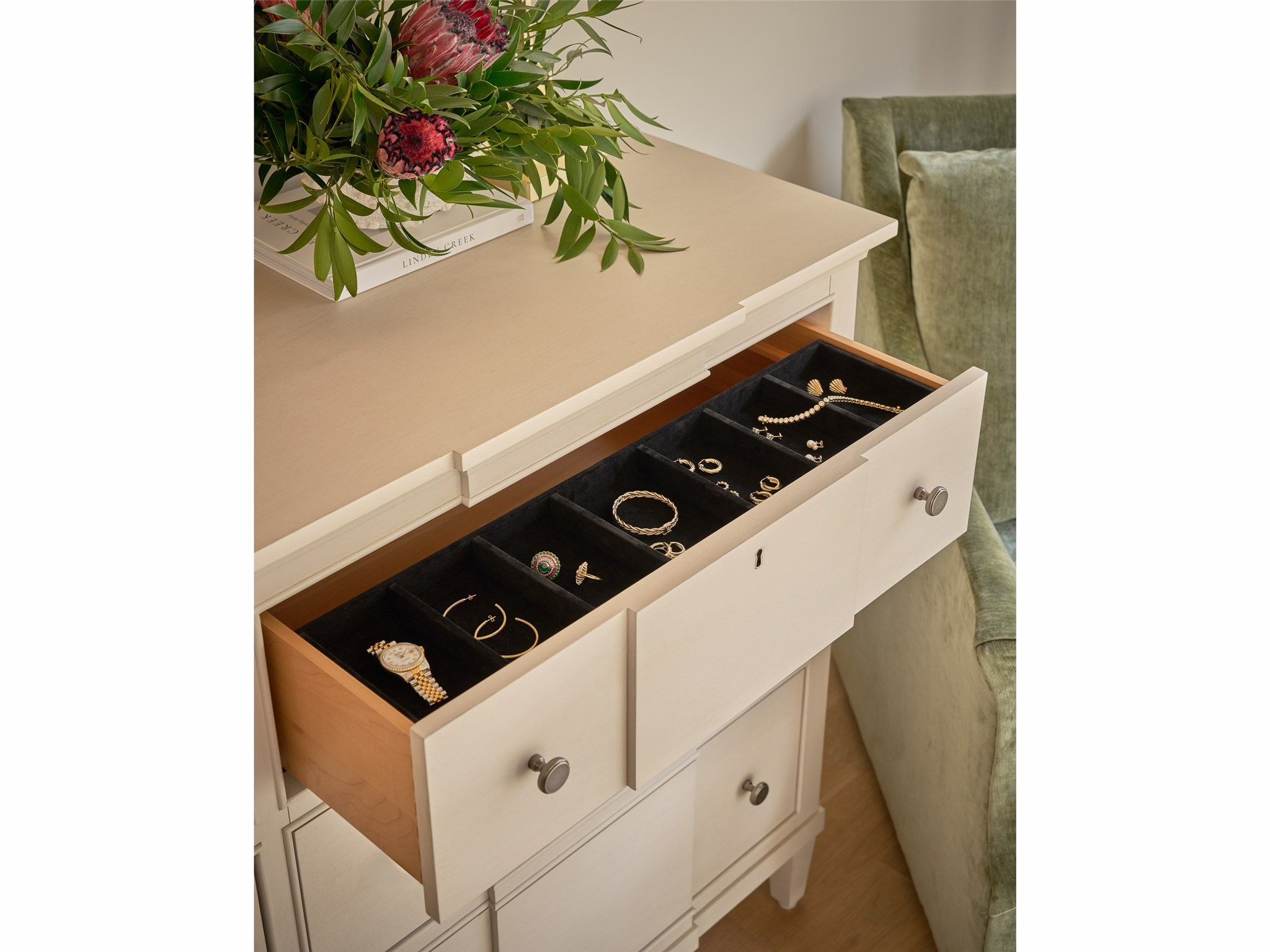 Universal Birchaven 6-Drawer Dresser