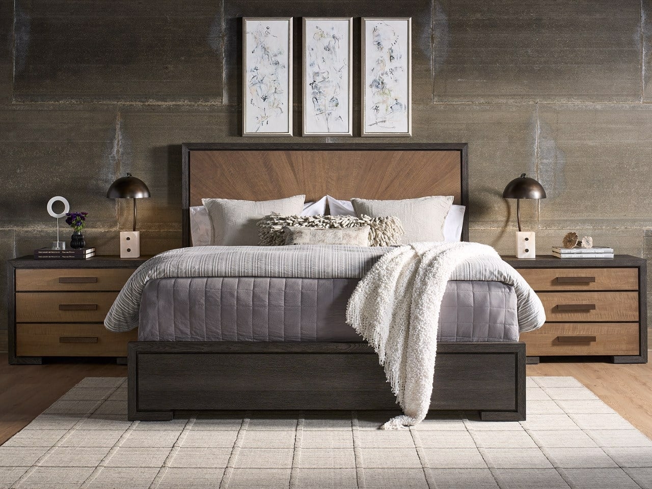 Panel Queen Bed