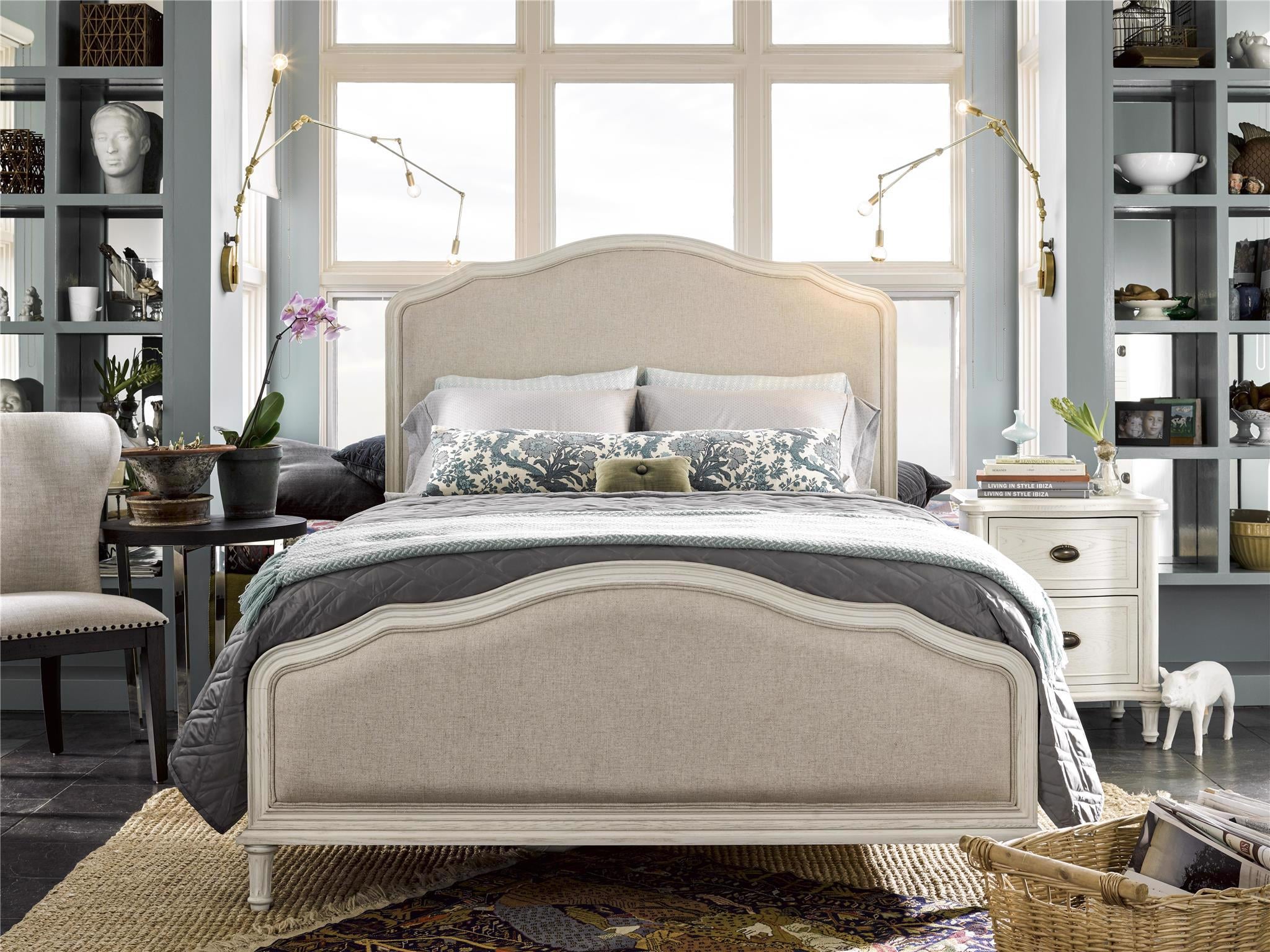 Amity Upholstered Queen Bed