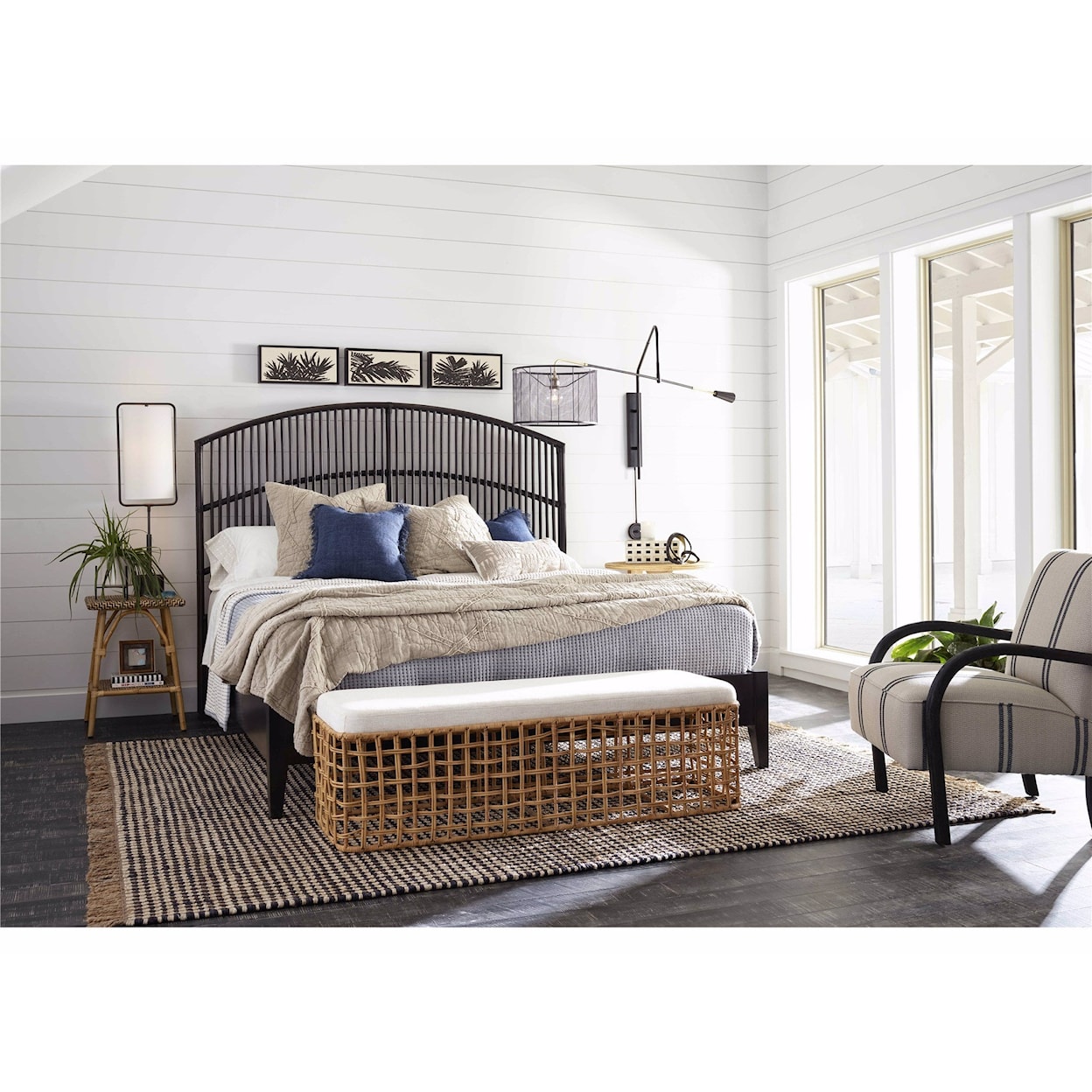 Universal Getaway Coastal Living Home King Bed