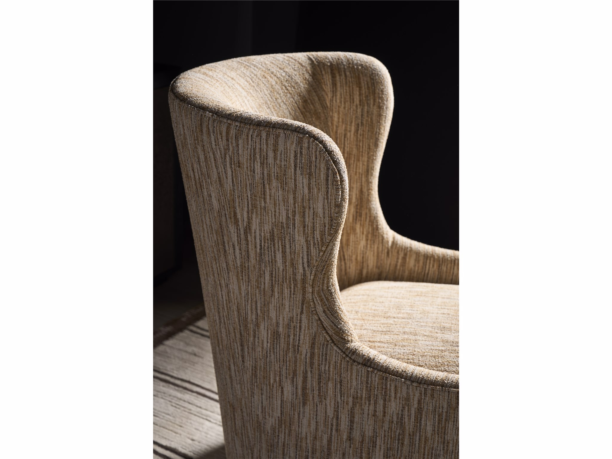 Amarillo Swivel Chair