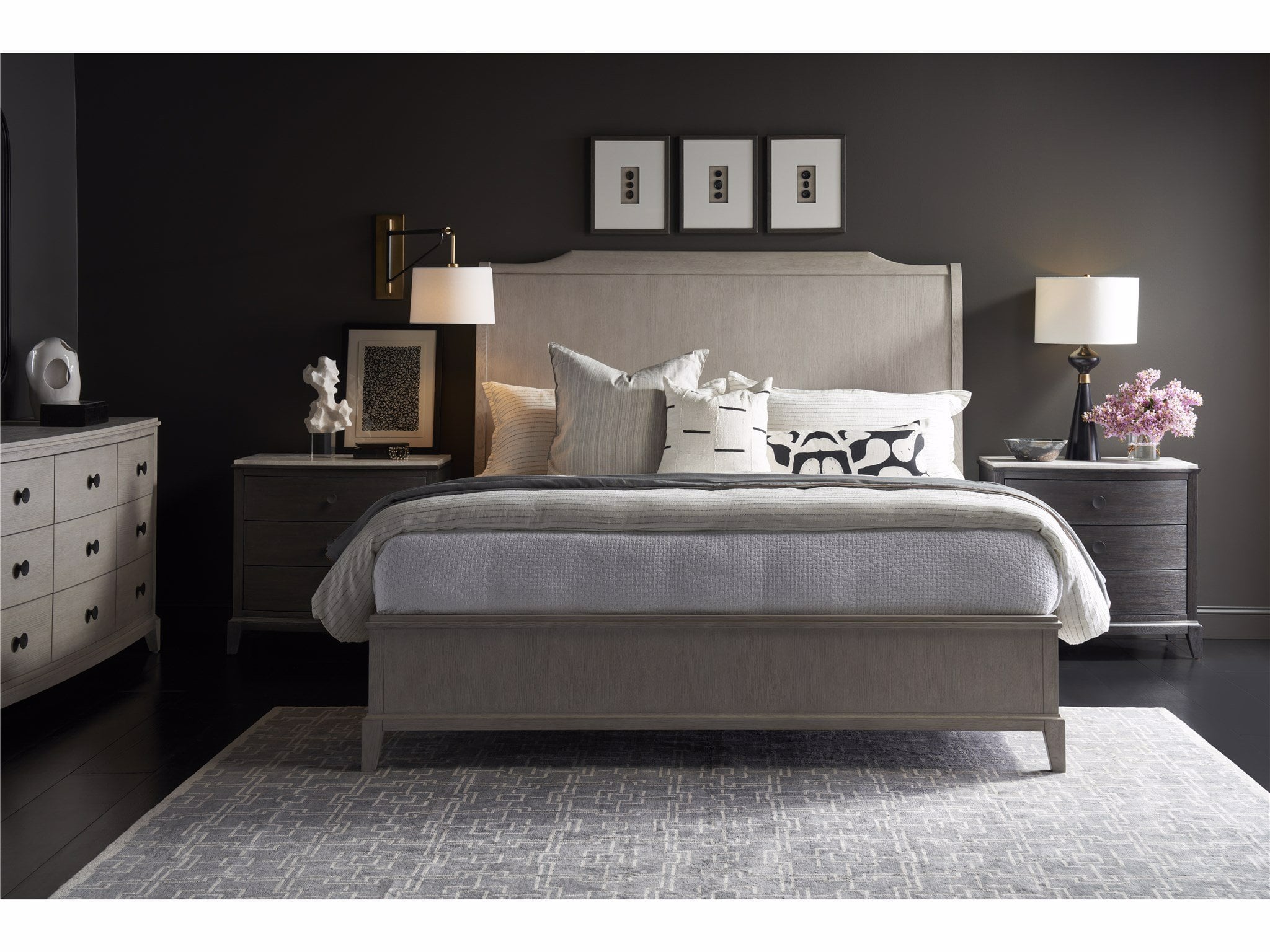 Universal Coalesce Silva Bed King