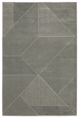 5' 3" X  7' 6"  Rug